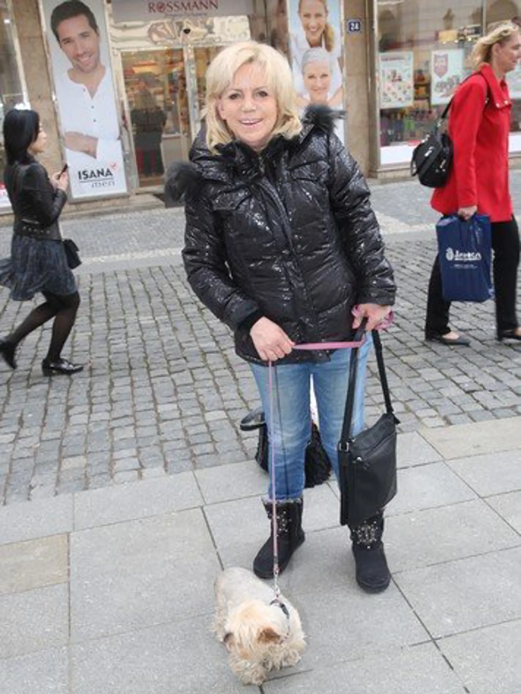 Hana Krampolová (58)