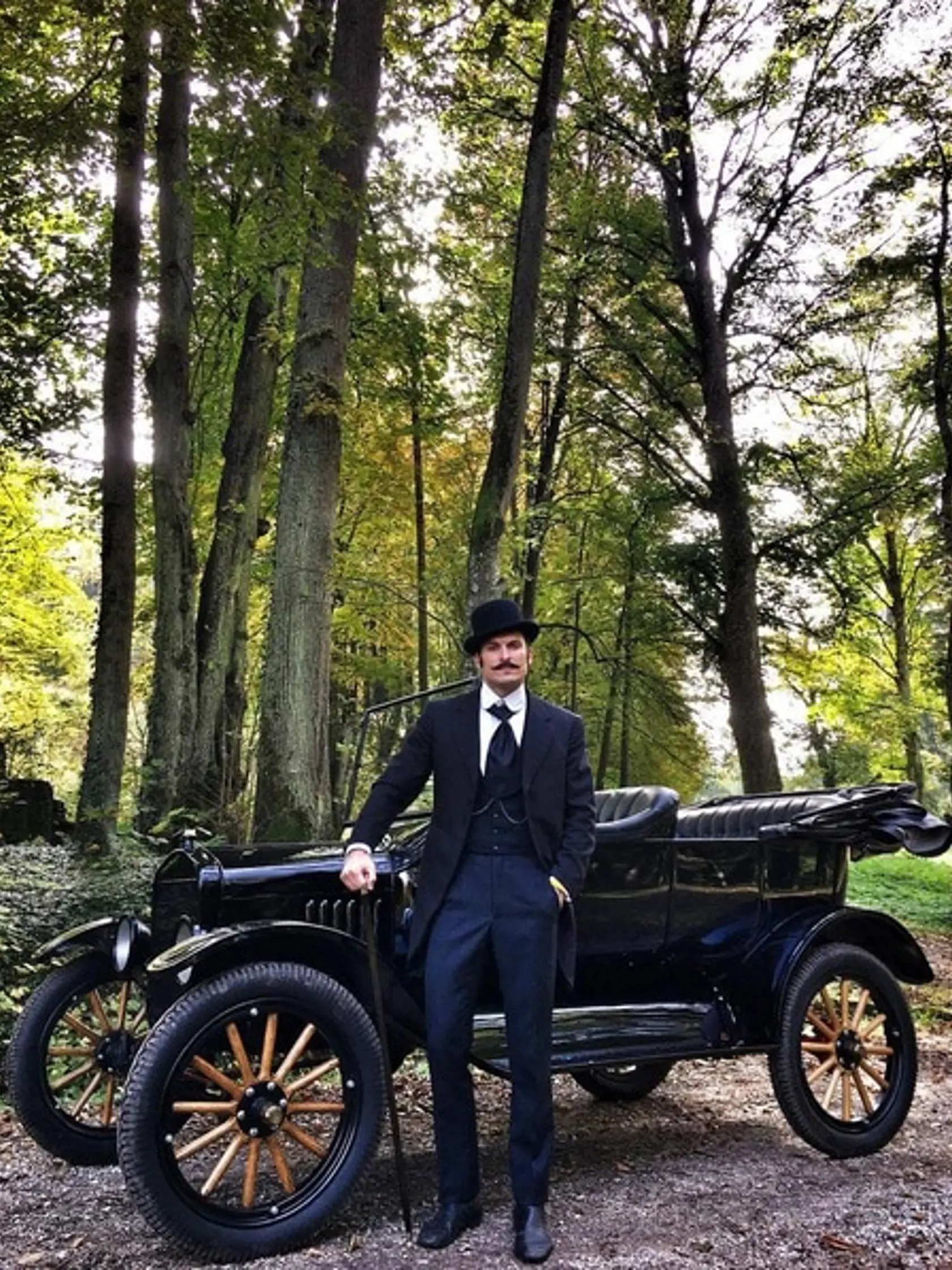 FOTO: Poriadne sa zapotil! Ján Koleník musel v novom seriáli opäť ukázať sexi telo