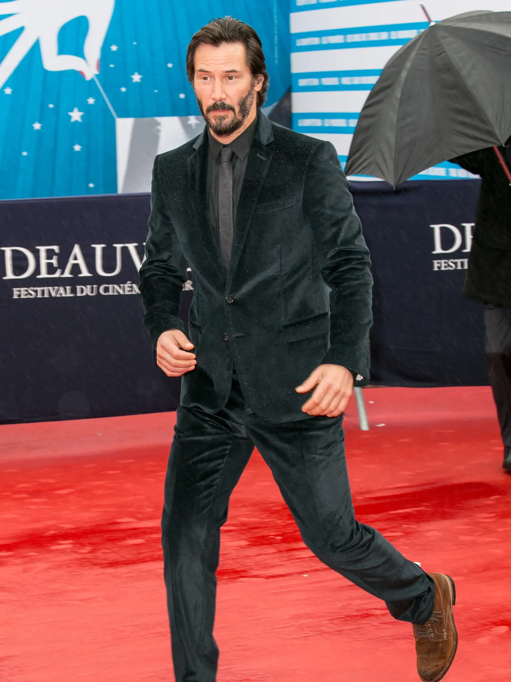DEAUVILLE, FRANCE - SEPTEMBER 05:  Actor Keanu Reeves attends the 'Knock Knock' Premiere during the 41st Deauville American Film Festival on September 5, 2015 in Deauville, France.  (Photo by Marc Piasecki/Getty Images)