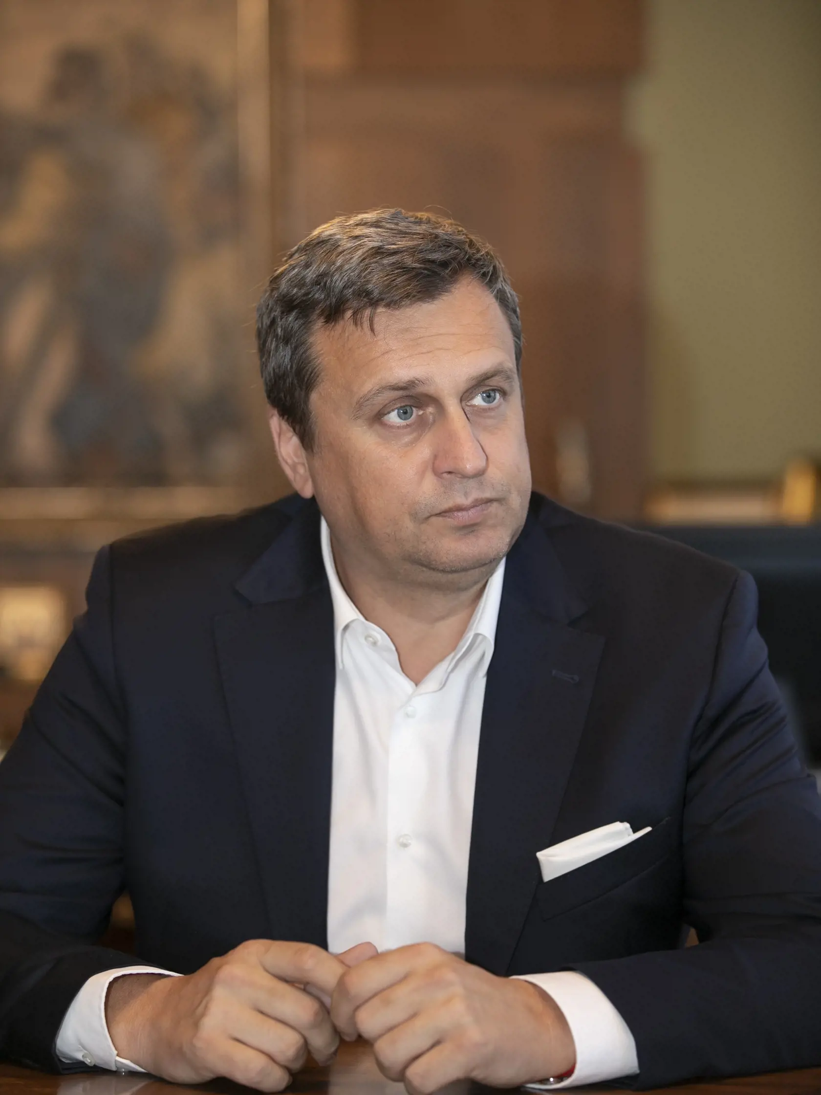 Predseda parlamentu Andrej Danko vo svojej kancelárii počas exkluzívneho rozhovoru pre Plus Jeden Deň.