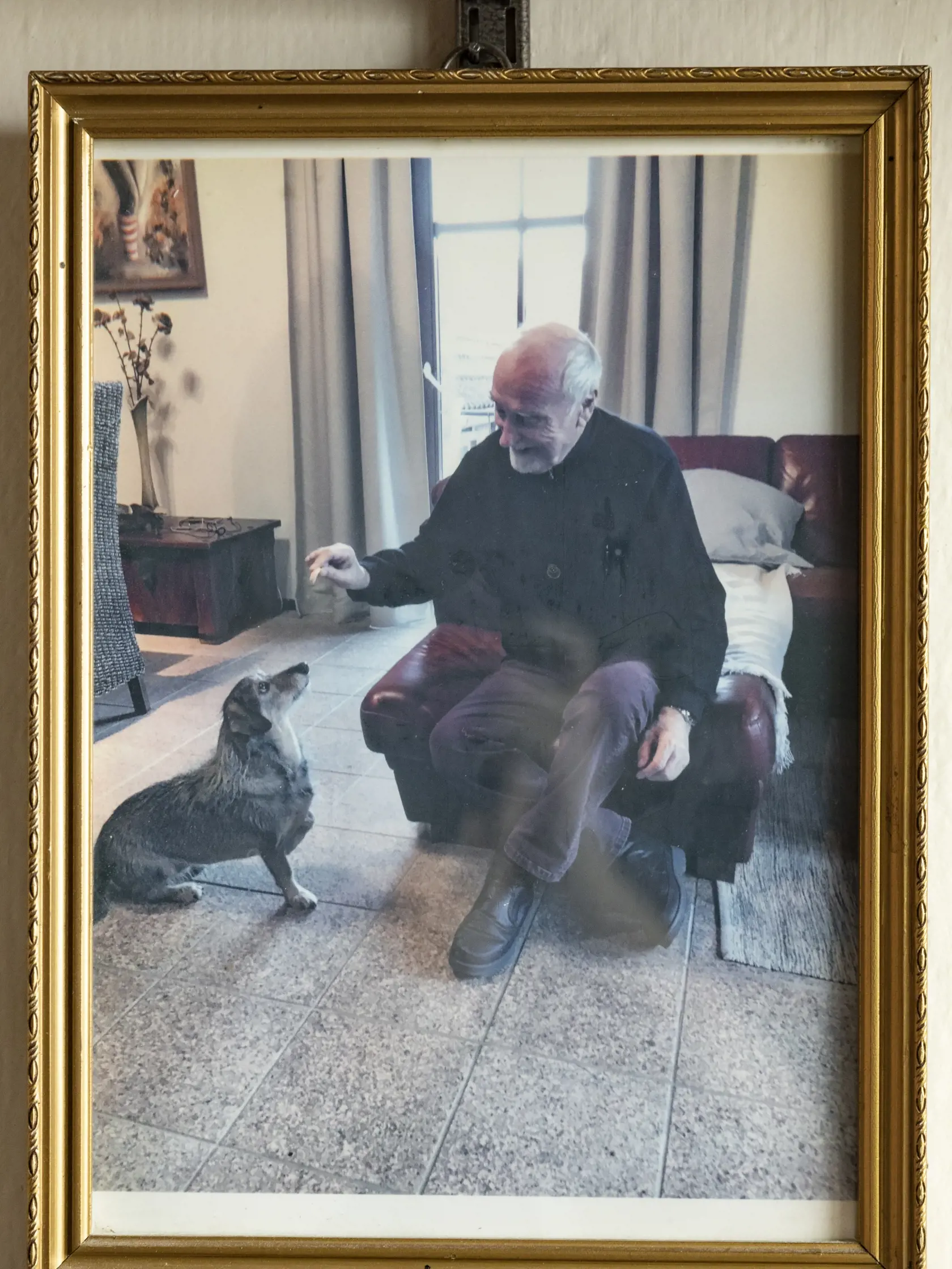 Obľúbený herec Ivan Letko sa po 25 rokoch chystá opustiť dom v Alžbetinom dvore a presťahovať sa do ústavu pre seniorov.