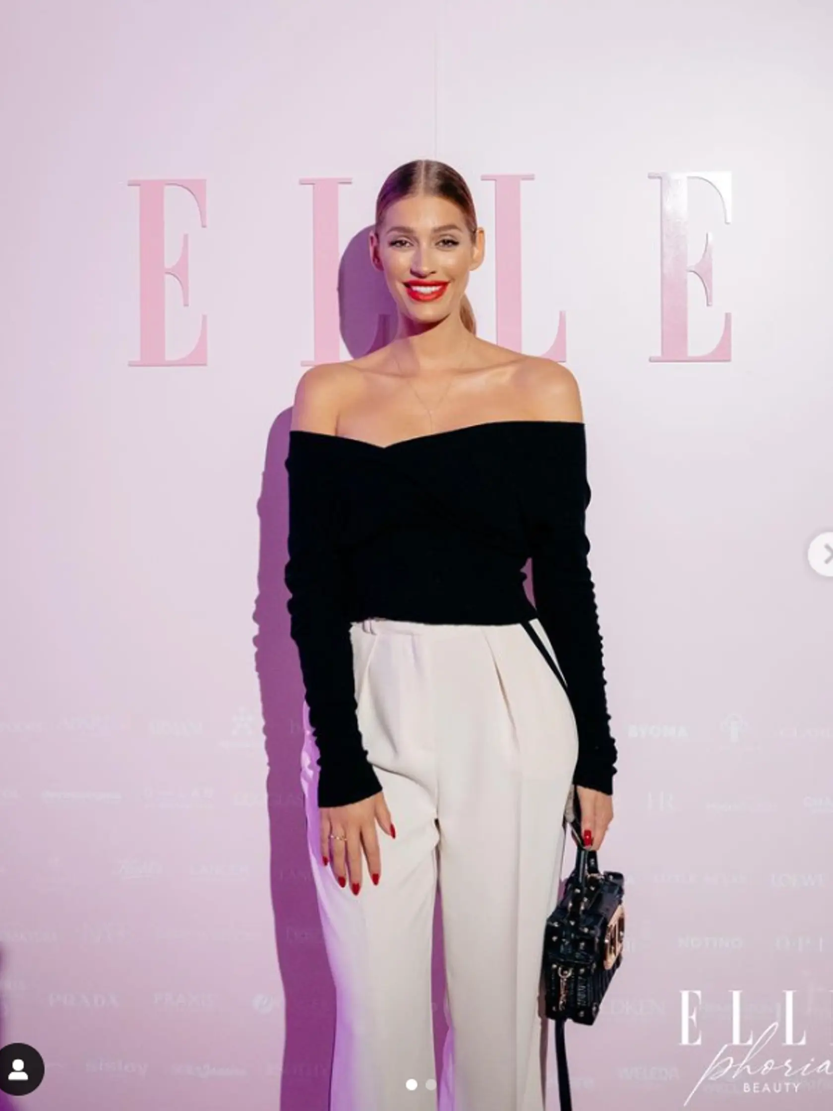 Čistá elegancia v podaní Jasminy.