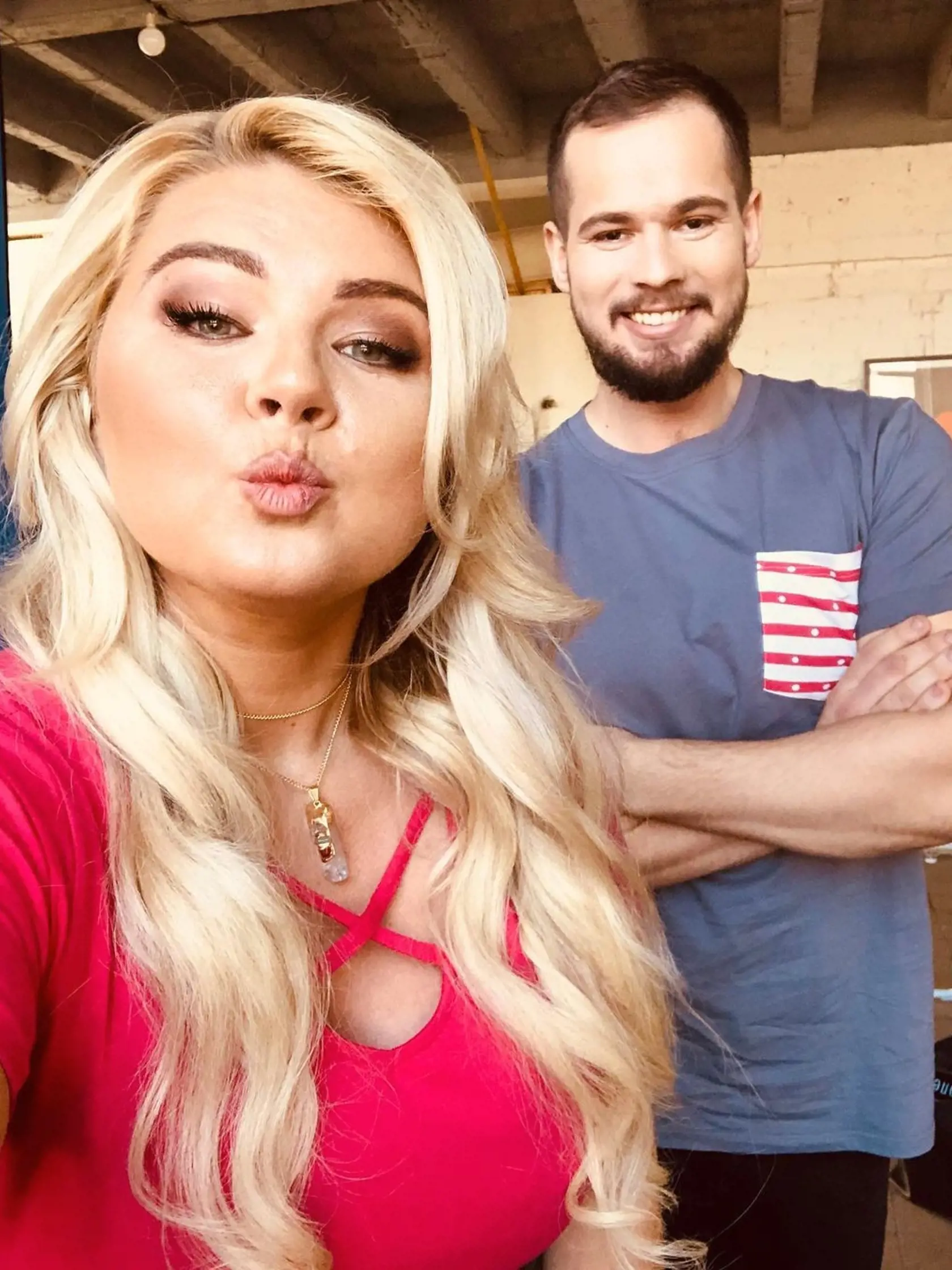 Aj vďaka Evelyn sa stal populárnym.