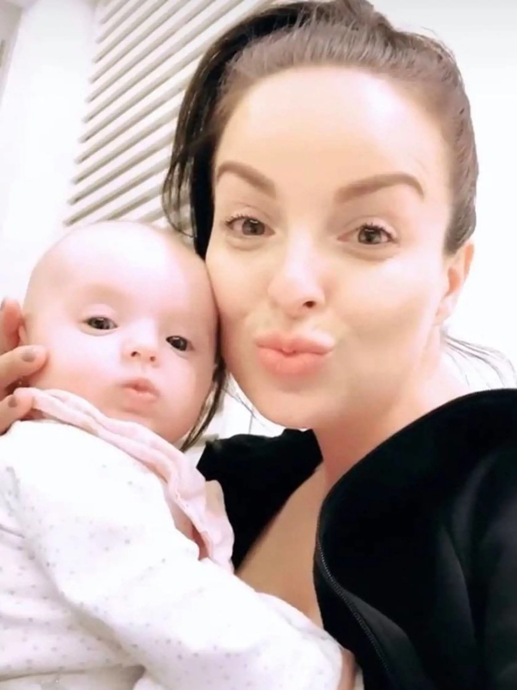 Daniela Nízlová s krásnou Linduškou prežívajú Deň matiek spoločne. Taktiež ho prajú aj ostatným mamám.