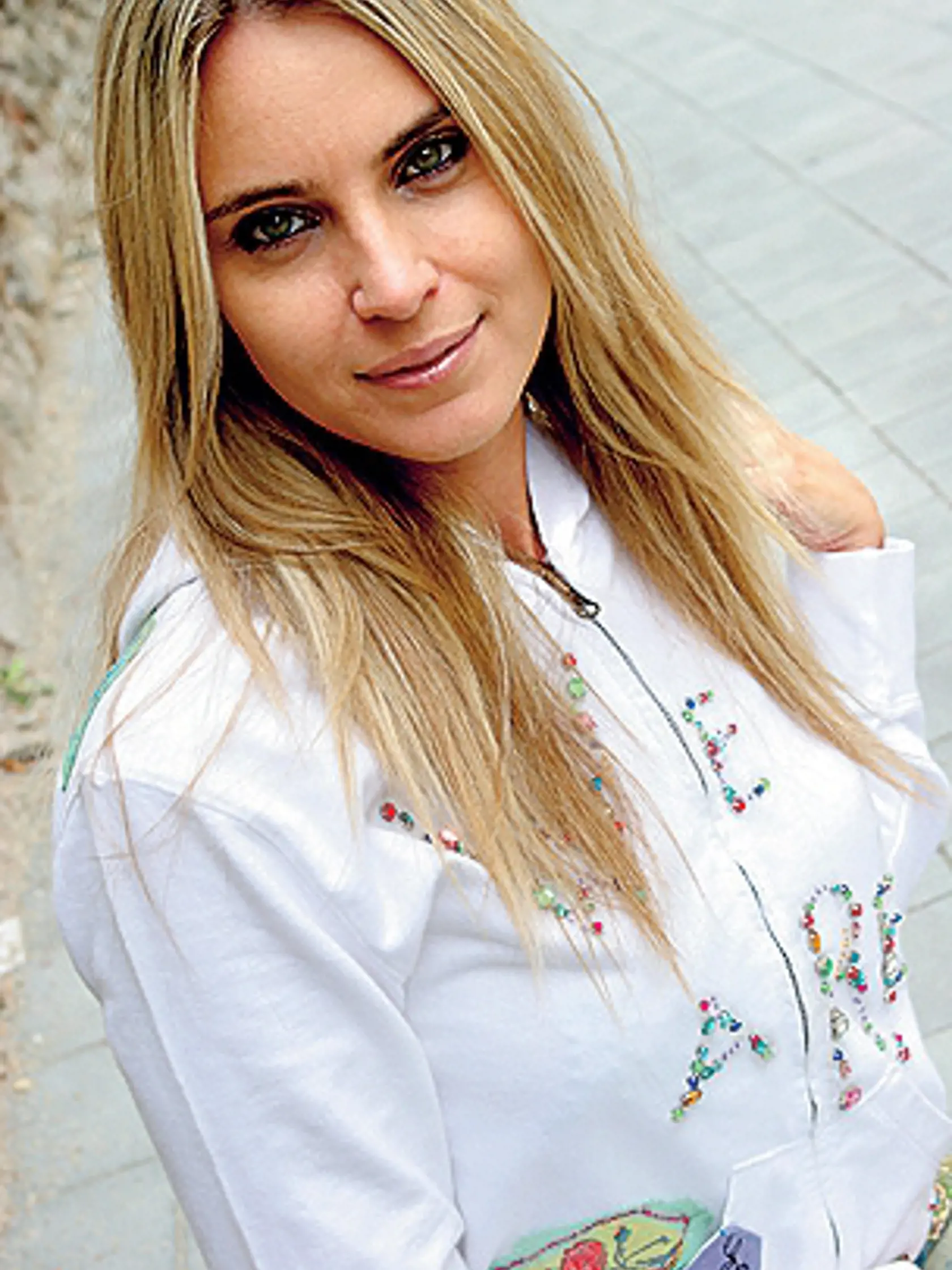 Erika Judínyová, moderátorka
foto: Marta Foldešová
uverejnené: Šarm č.17/08
pôvodný súbor:judinyova foldesovaeps.eps