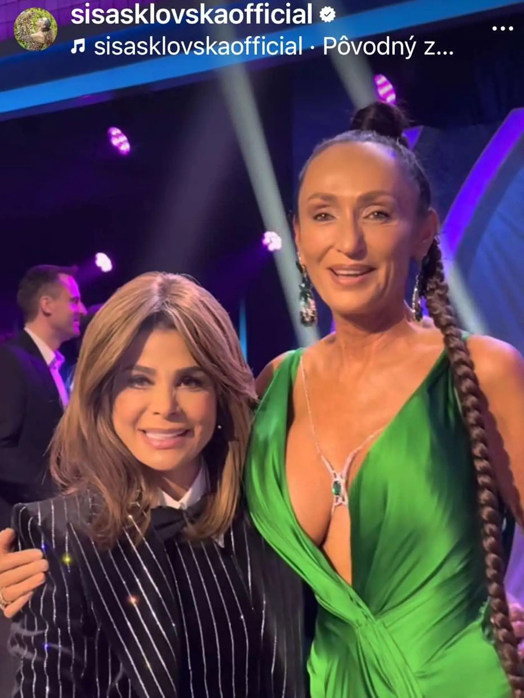 Sisa Sklovska a Paula Abdul si následne urobili spoločnú fotku. 