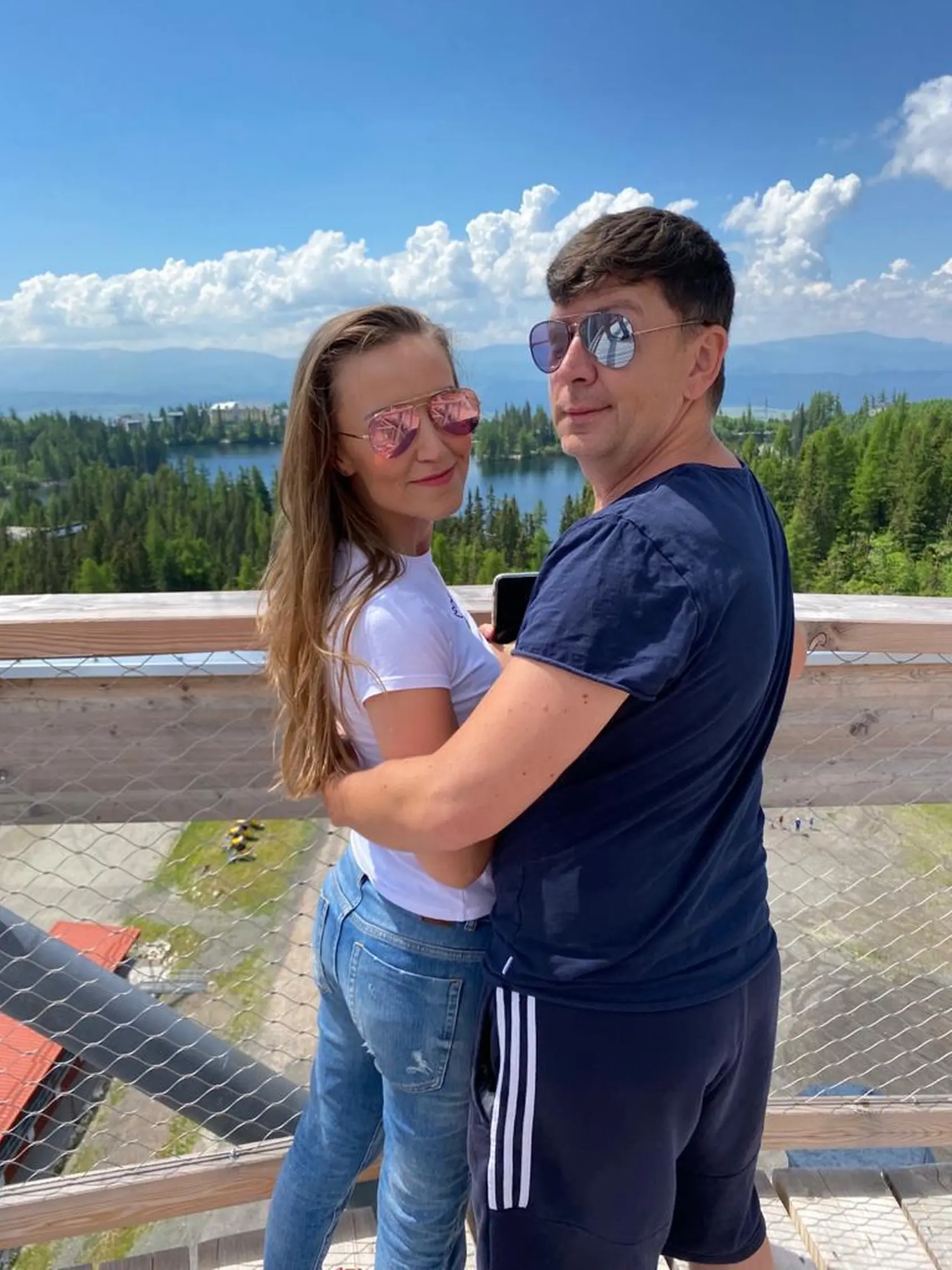 Vyzerá to tak, že Andrej a Miška sa naozaj našli. Rozumejú si napriek 20-ročnému vekovému rozdielu. 