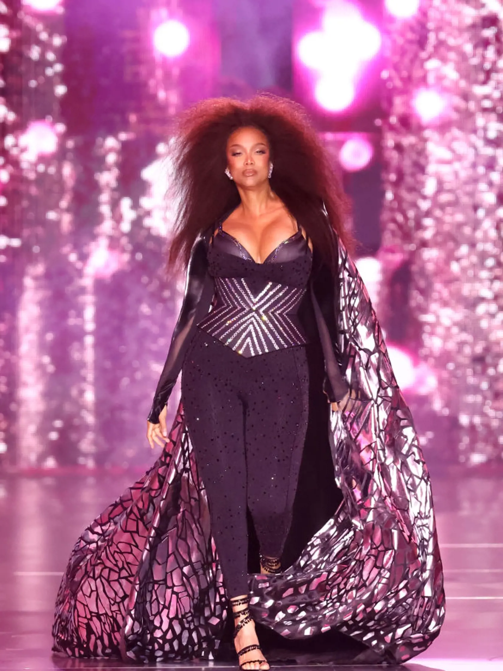 Tyra Banks na nedávnej prehliadke značky Victoria's Secret.