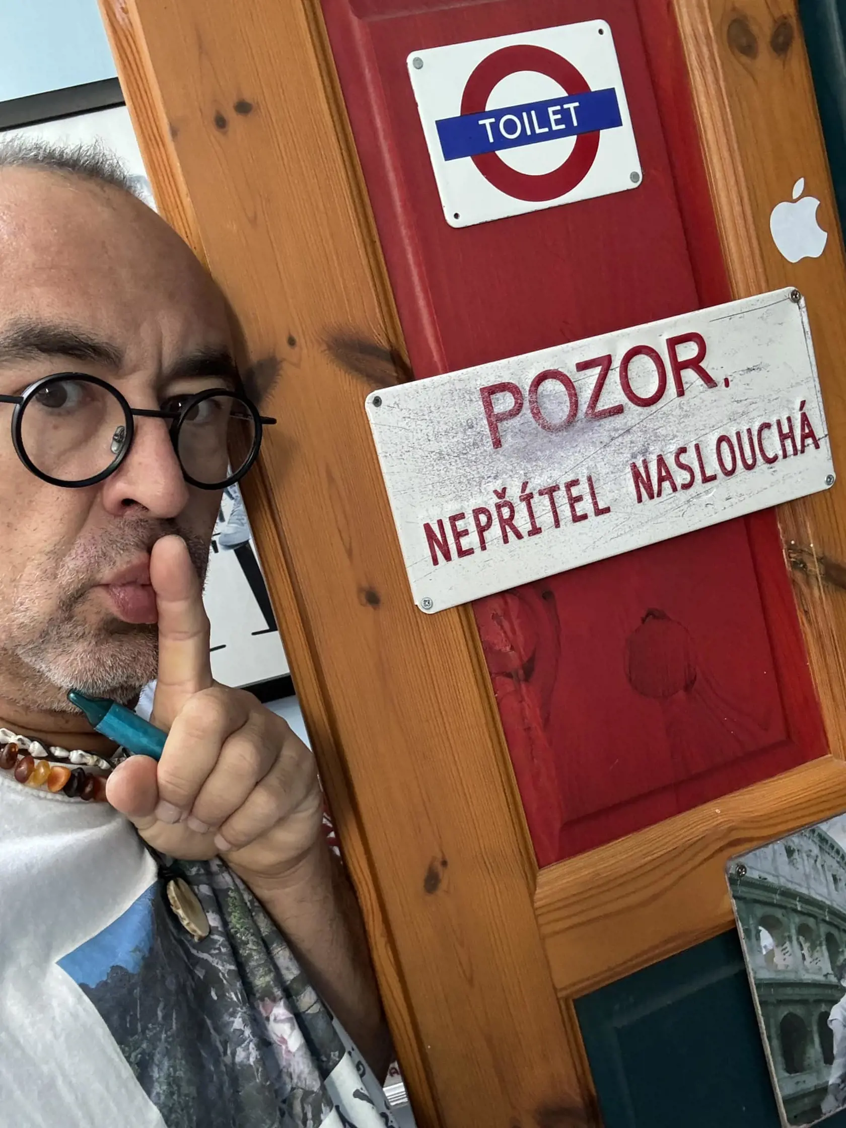 Súčasťou šoubiznisu je desiatky rokov.