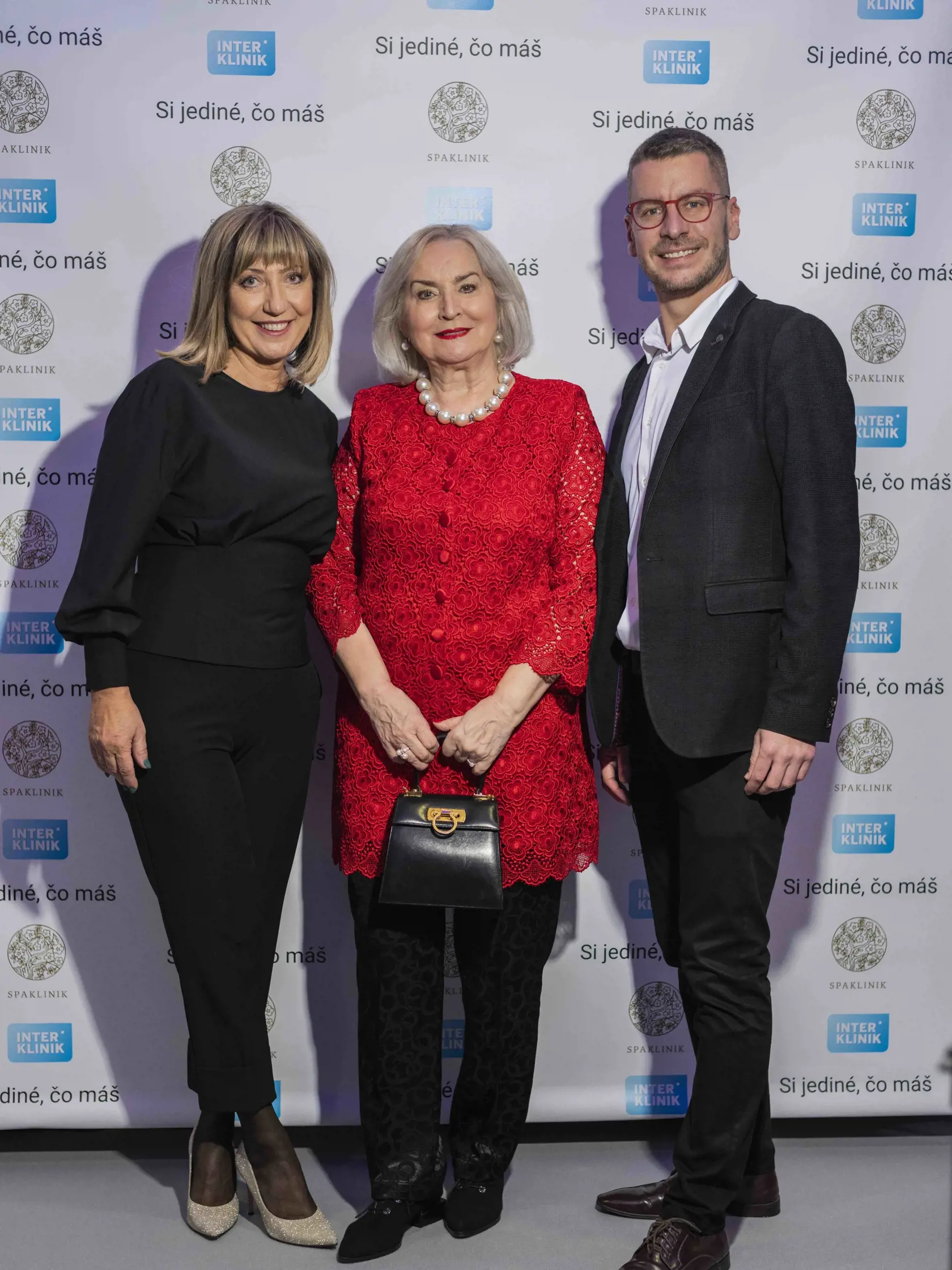 Iveta Holešová, Ada Straková, Lukáš Struhár