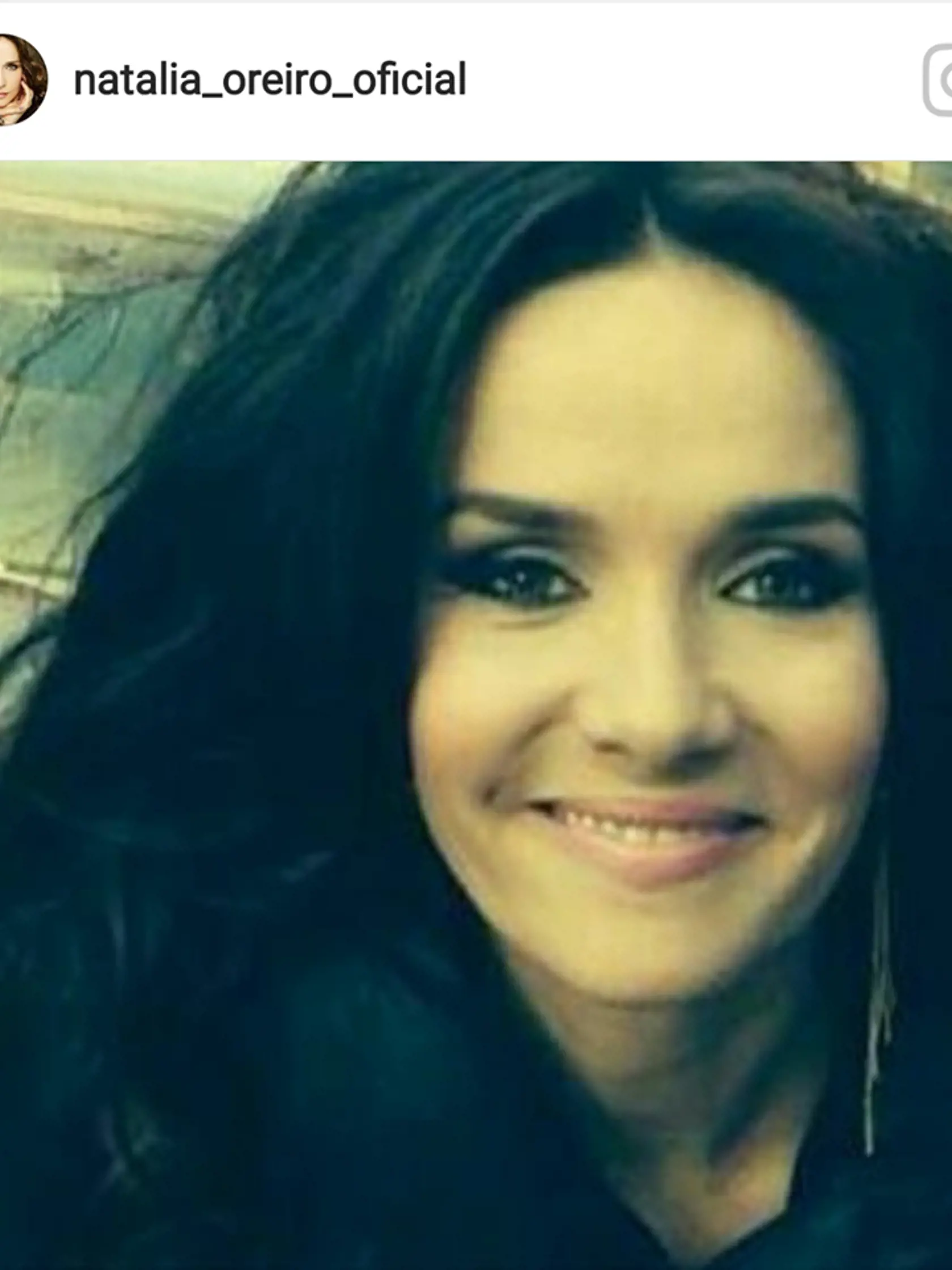 Milagros: Natália Oreiro (40) Telenovela Divoký anjel si získala srdcia mnohých divákov. Natália Oreiro, rodáčka z Uruguaja sa okrem filmov a seriálov venuje aj hudbe. Rytmické latinsko-americké pesničky si našli svojich fanúšikov po celom svete. Dnes je starostlivou mamičkou, ktorá sa snaží robiť osvetu v oblasti dojčenia a tiež sa venuje charitatívnej činnosti pre Unicef. Aktuálne žije s otcom svojho syna - Ricardom Mollom – rockovým hudobníkom. Pribúdajúce roky hlavnej predstaviteľke Divokého anjela len prospievajú. Stala sa z nej zrelá, sexi žena.