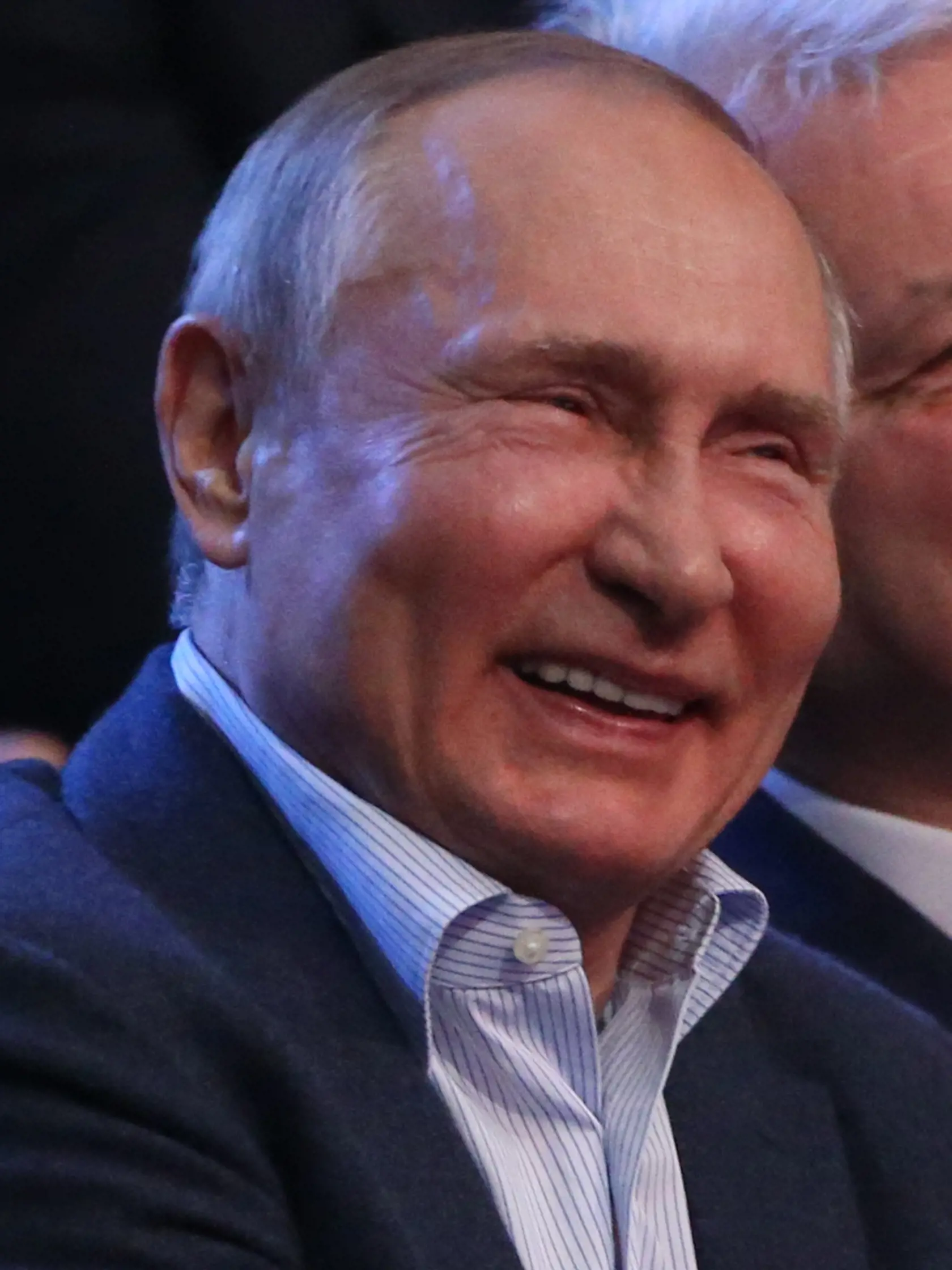 Ruský prezident je podľa Peasa vážne chorý. Jeho napuchnutá tvár môže byť dôsledkom rakoviny hrubého čreva alebo Parkinsonovej choroby.
