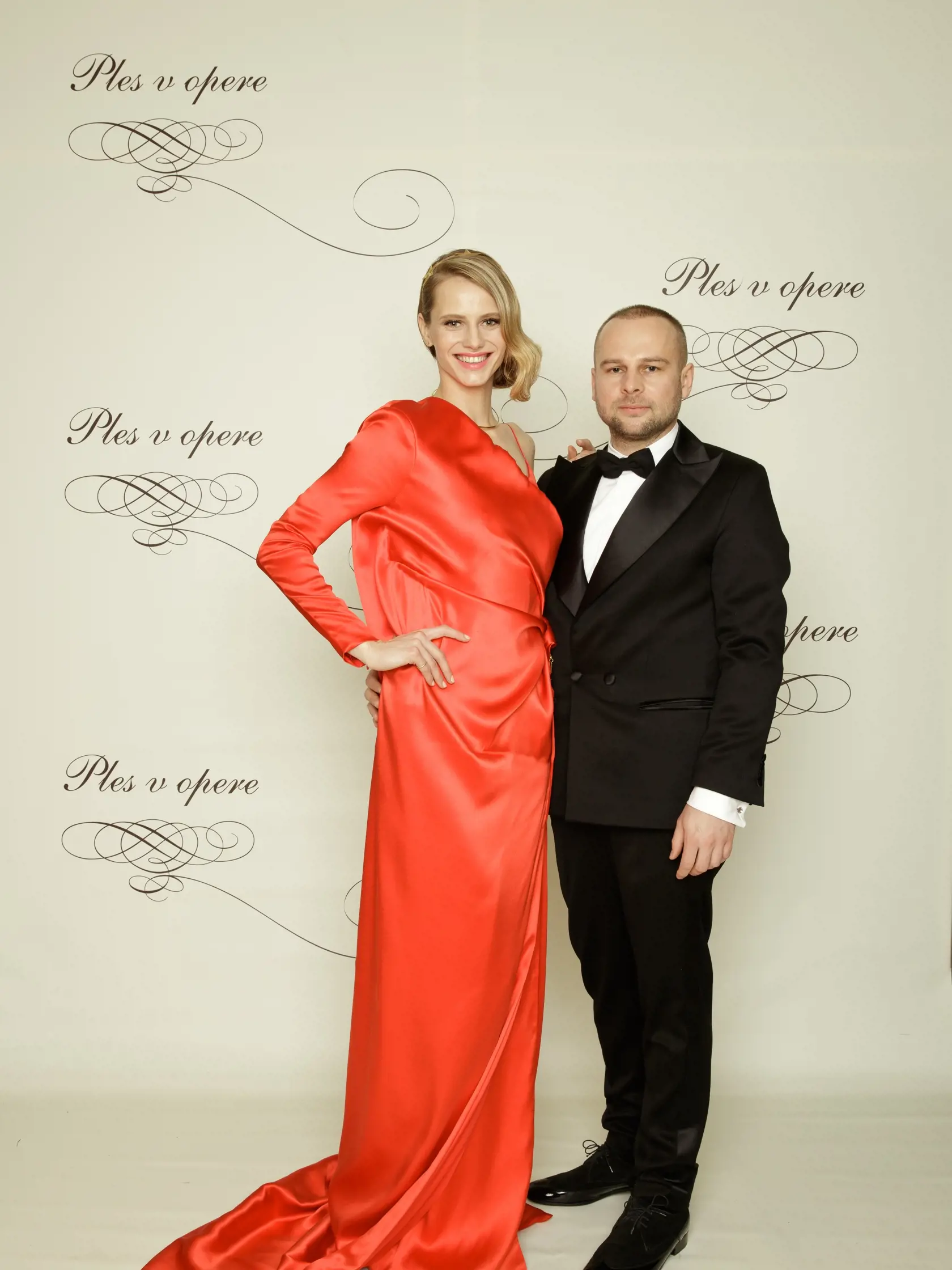 Marcel Holubec, módny návrhár a Alexandra Gachulincová, slovenská topmodelka.
