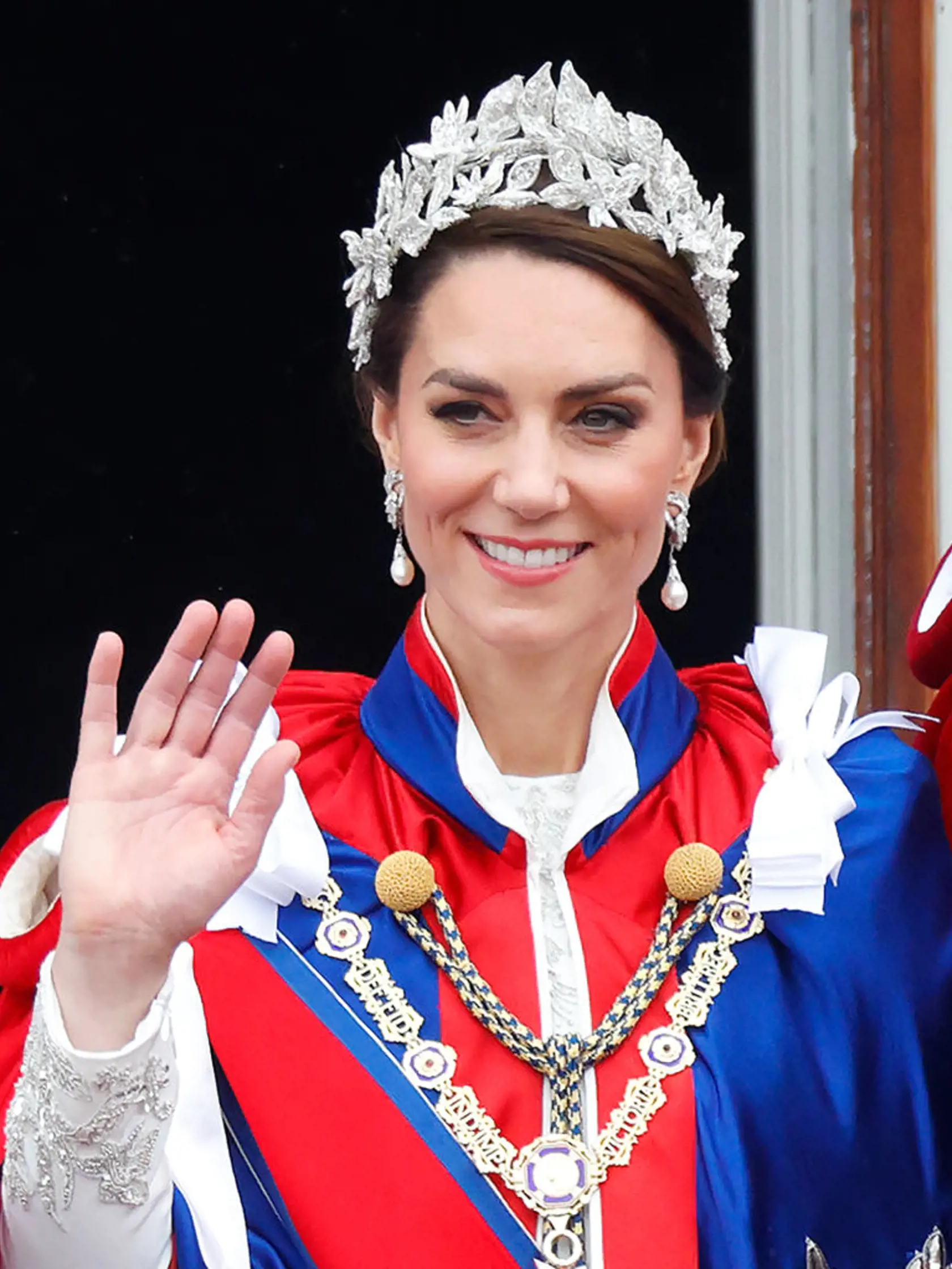 Princezná z Wallesu zvolila na korunováciu čelenku.