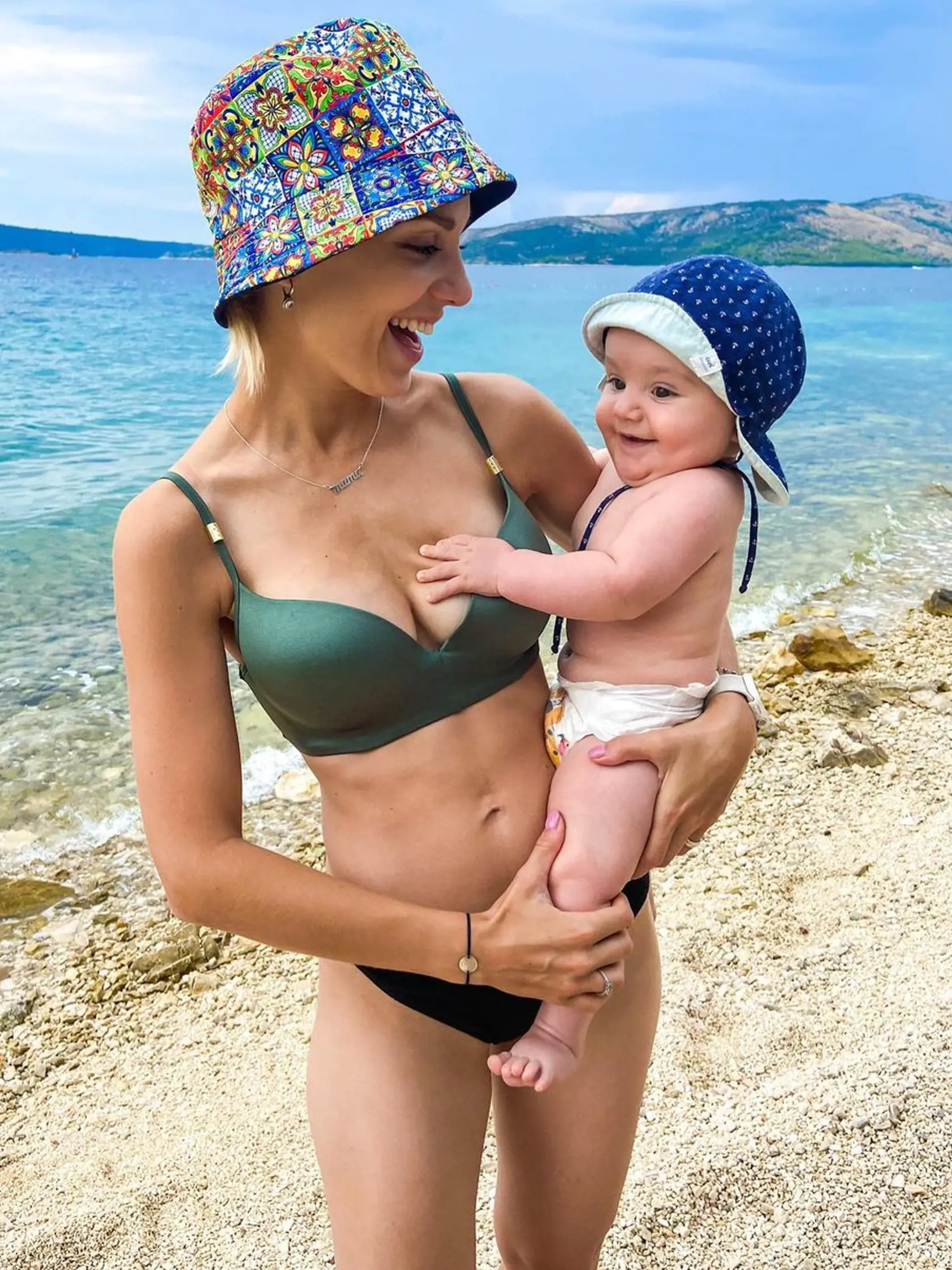 Dominika má perfektnú postavu.