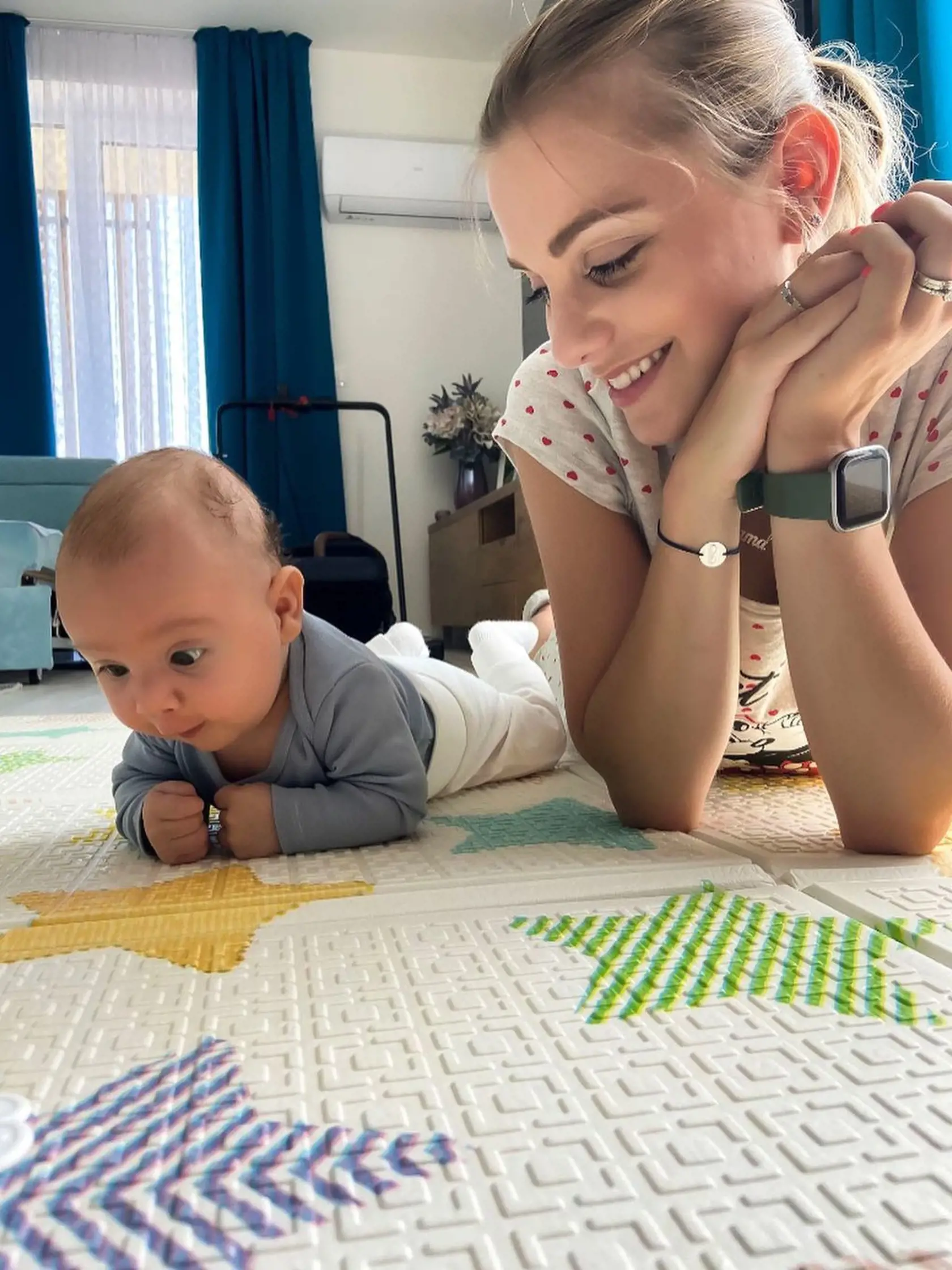 Dominika Stará so synom