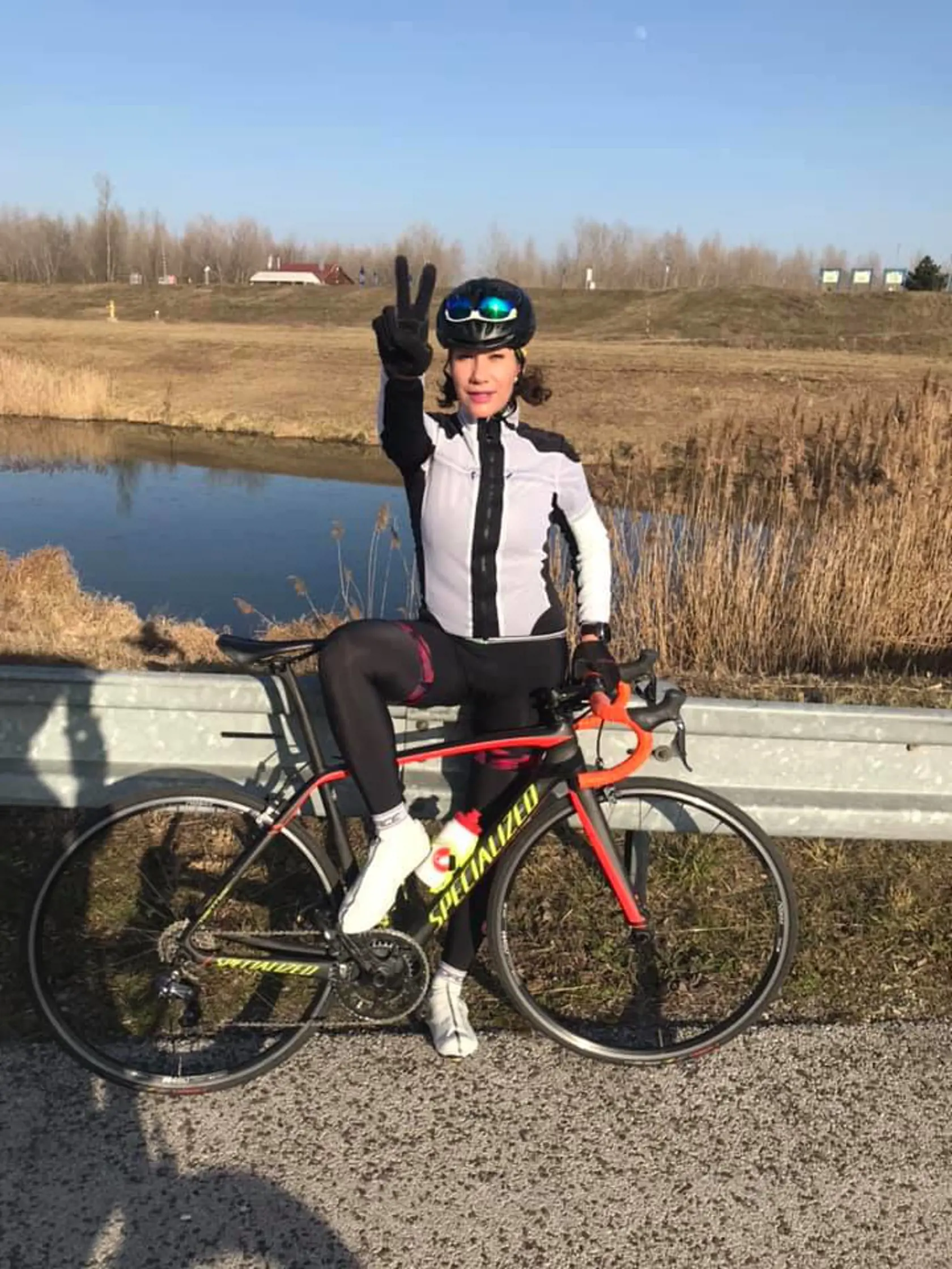 Lucia Ďuriš Nicholsonová je vášnivá cyklistka.