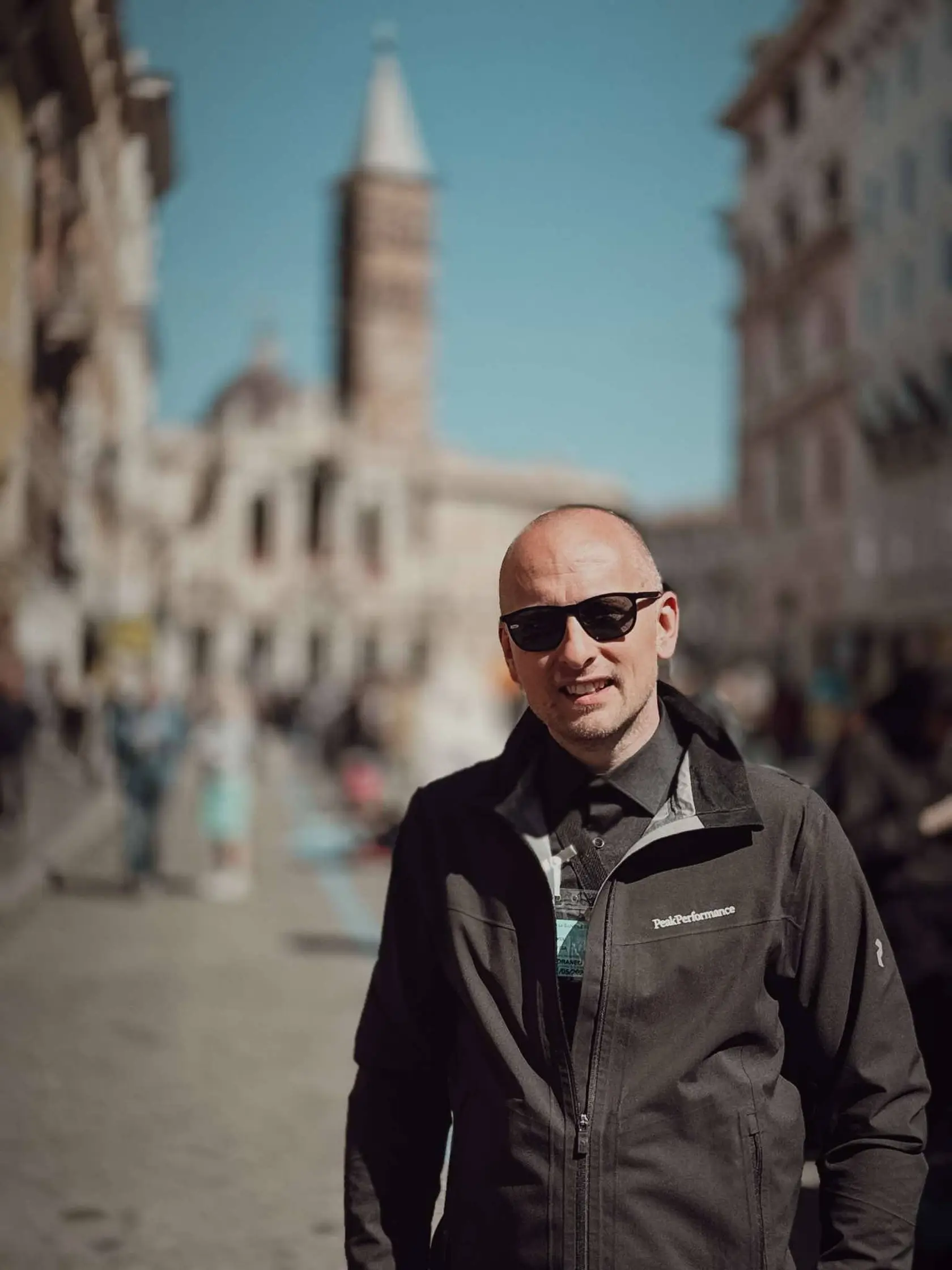 Martin Krystýnek z Popradu, kameraman televízie Markíza, spolu s redaktorom Jánom Tribulom monitorovali priebeh pohrebu zosnulého pápeža Františka. 