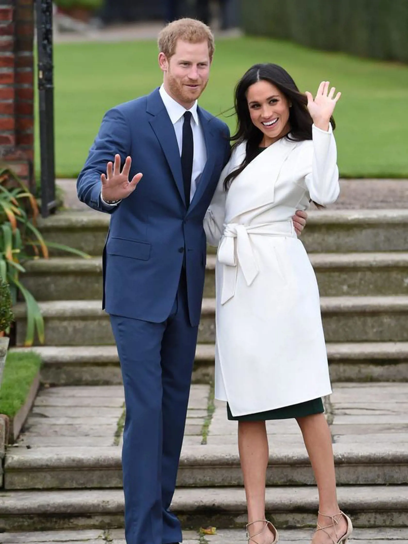 Princ Harry a jeho manželka Meghan sa rozhodli vzdať kráľovských povinností. Môžu však stratiť aj kráľovskú apanáž.