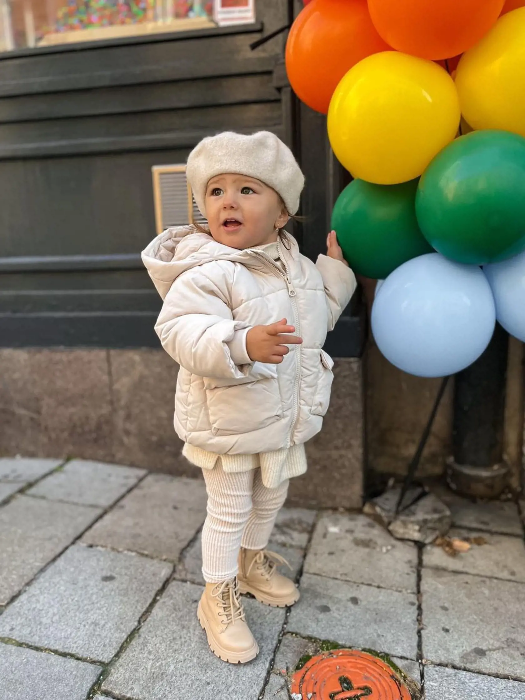 Daniela takto krásne vyparádila svoju dcérku. Tie čižmičky nemajú chybu!