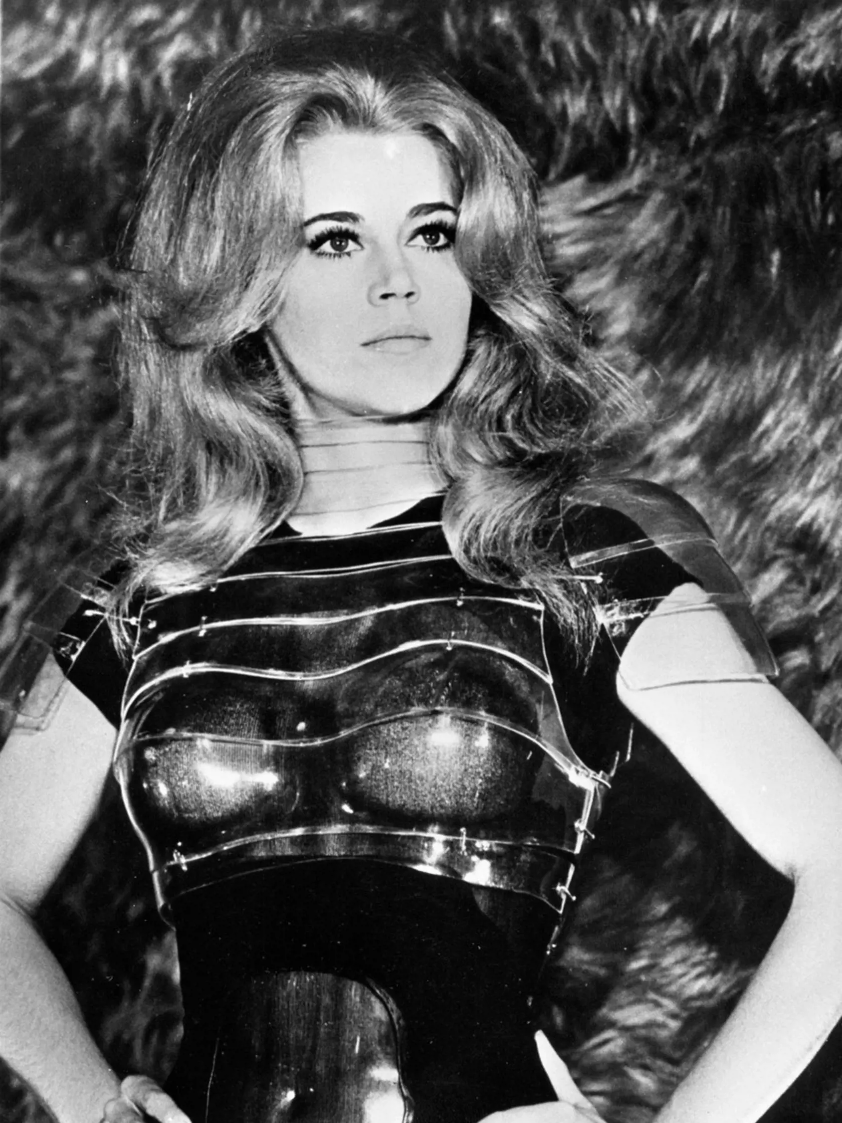 Jane Fonda vo filme Barbarella z roku 1968.