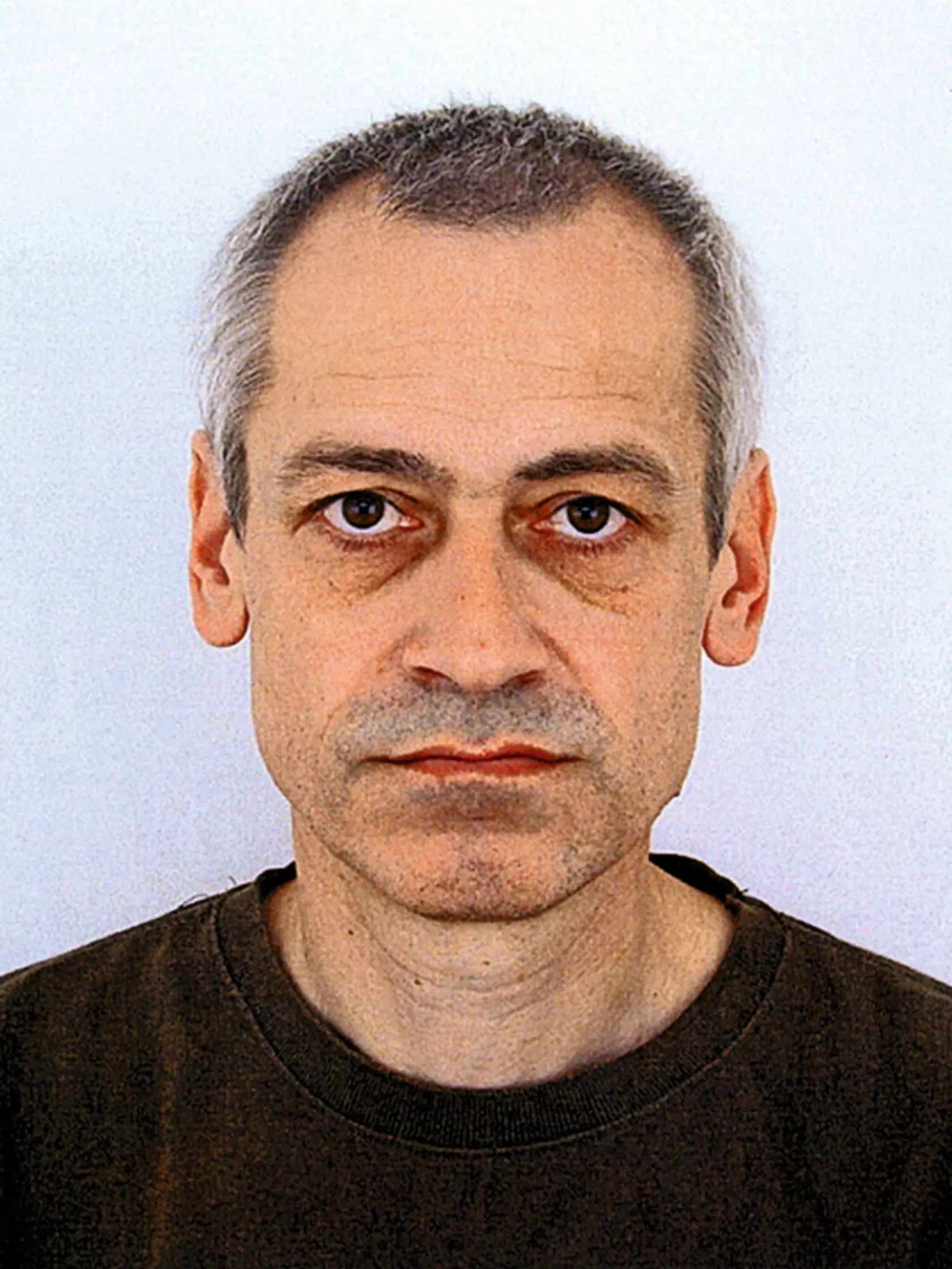Vyčínanie v Devínskej: Ľubomír Harman, na obrázku vľavo, vyvraždil svojich susedov. Spolu zabil 7 ľudí a 17 zranil. On bol ôsmym mŕtvym v onen augustový pondelok 2010.
