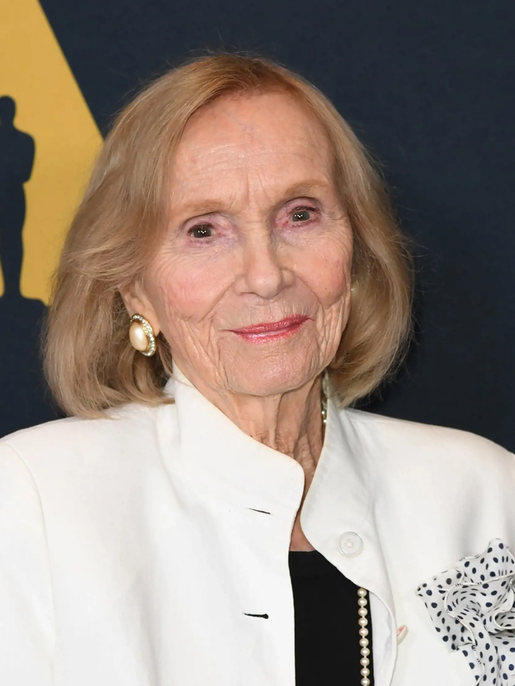 Eva Marie Saint (96) sa v roku 1951 vydala za producenta a režiséra Jeffreyho Haydena. Manželia boli 65 rokov až do jeho smrti v decembri 2016. Narodil sa im syn Darrell a dcéra Laurette.