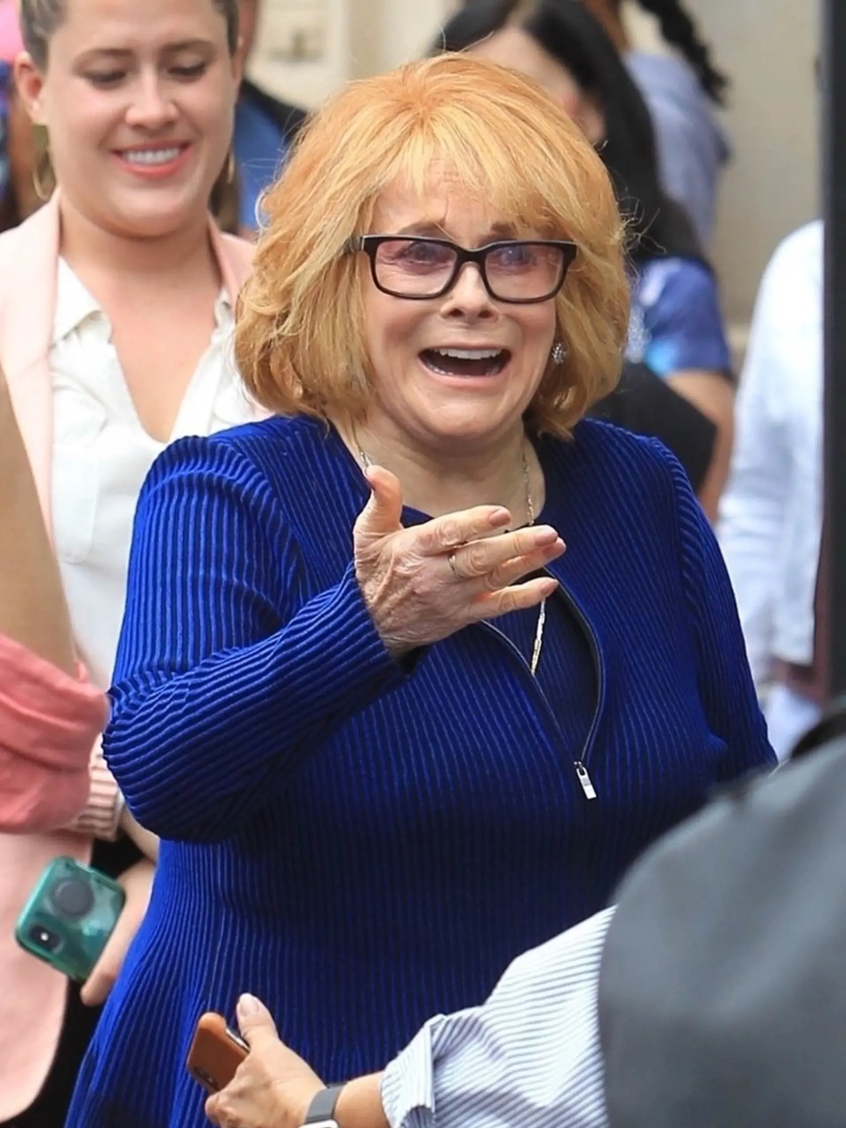 Ann-Margret (79) najprv chodila s Eddiem Fisherom, potom sa v roku 1967 vydala za herca Rogera Smitha. Boli spolu až do jeho smrti v roku 2017. Deti spolu nemali, ale vychovávali tri z jeho prvého manželstva.