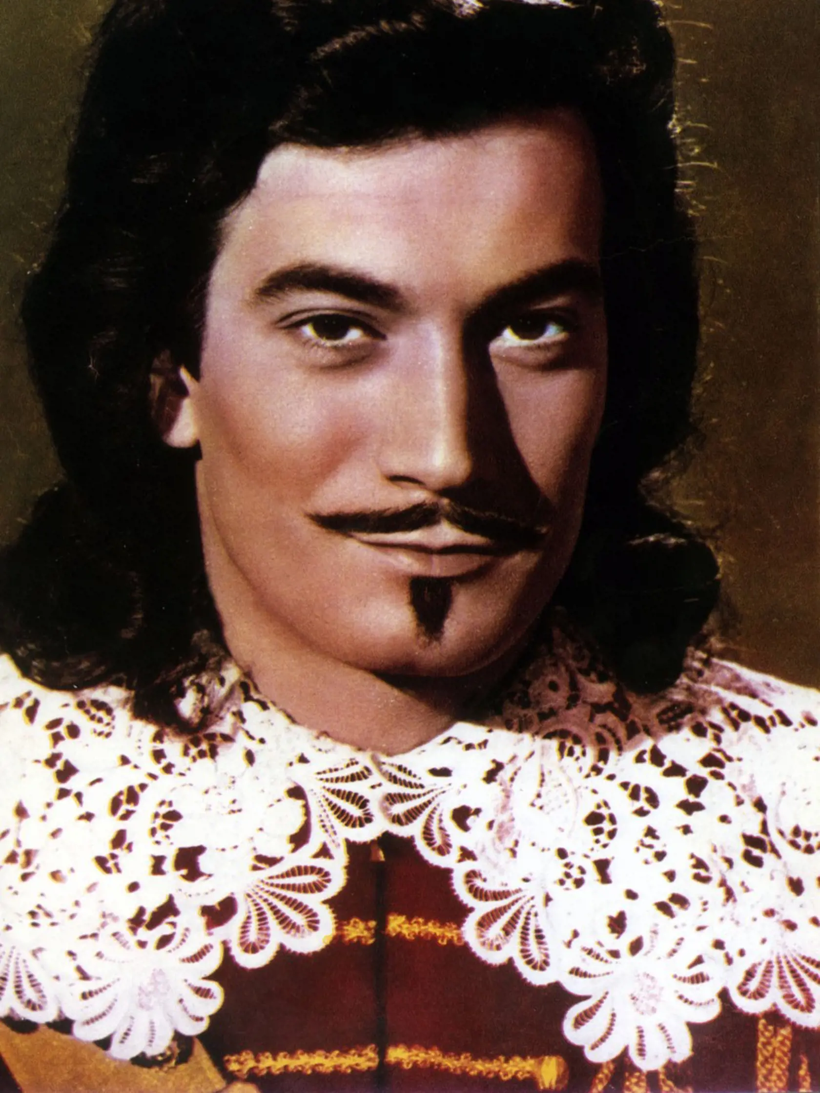 Gérard Barray sa preslávil rolami rytierov s veľkým srdcom. Šarmantný  šermiar si získal priazeň najmä ženského publika. Na foto ako D´Artagnan v Troch mušketieroch z roku 1961.