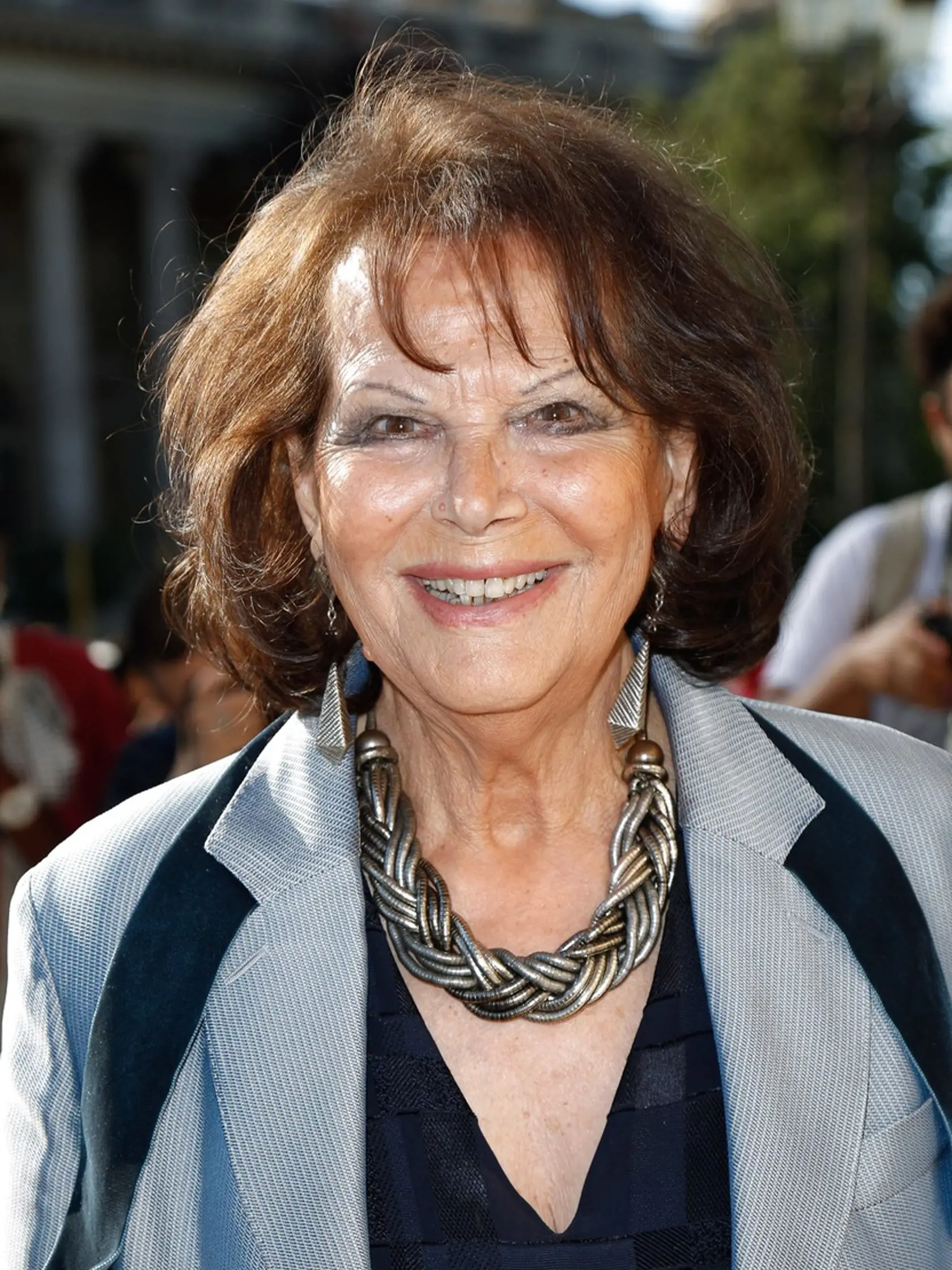 Claudia Cardinale (82) žila 15 rokov s producentom Francom Cristaldim, manželia boli od roku 1966 do roku 1975. V 19 porodila syna Patricka, ktorý nesmel vedieť, že je jeho matka, rodina ho vydávala za jej mladšieho brata. Od roku 1975 žila s režisérom Pasqualom Squitierim, ktorý je otcom jej dcéry Claudie. V roku 2017 ovdovela.