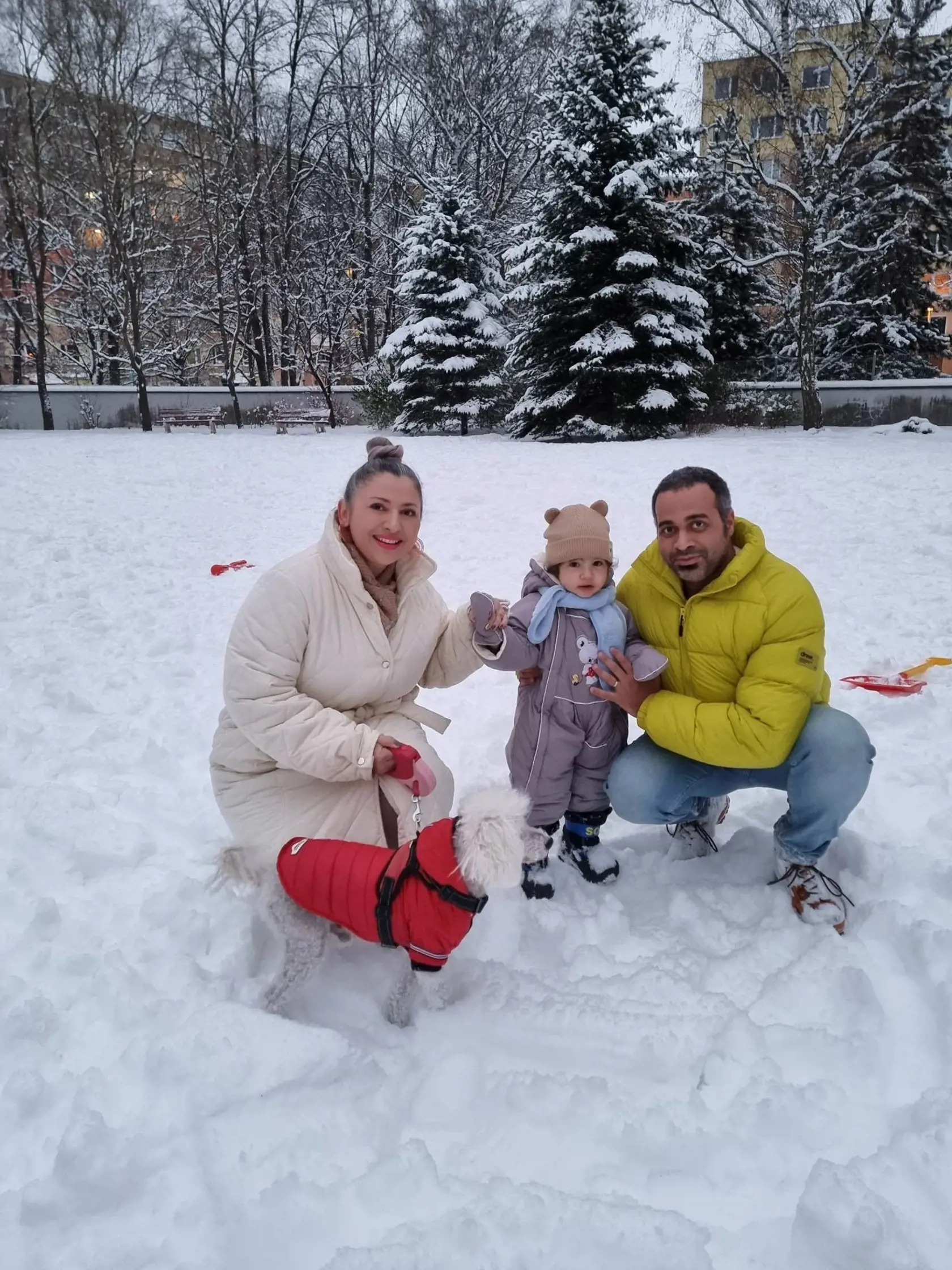 Majiteľka módneho butiku, návrhárka, stylistka a odborníčka na módu, Svetlana El Halawany s manželom Muffom svojmu vytúženému synáčikovi (2 roky a 4 mesiace) dali meno po francúzskom krásavcovi, hercovi Alainovi Delonovi. Rodičia nemajú nič proti rýdzo slovenským menám, ale chceli, aby meno ich syna "pasovalo" k inojazyčnému priezvisku.
