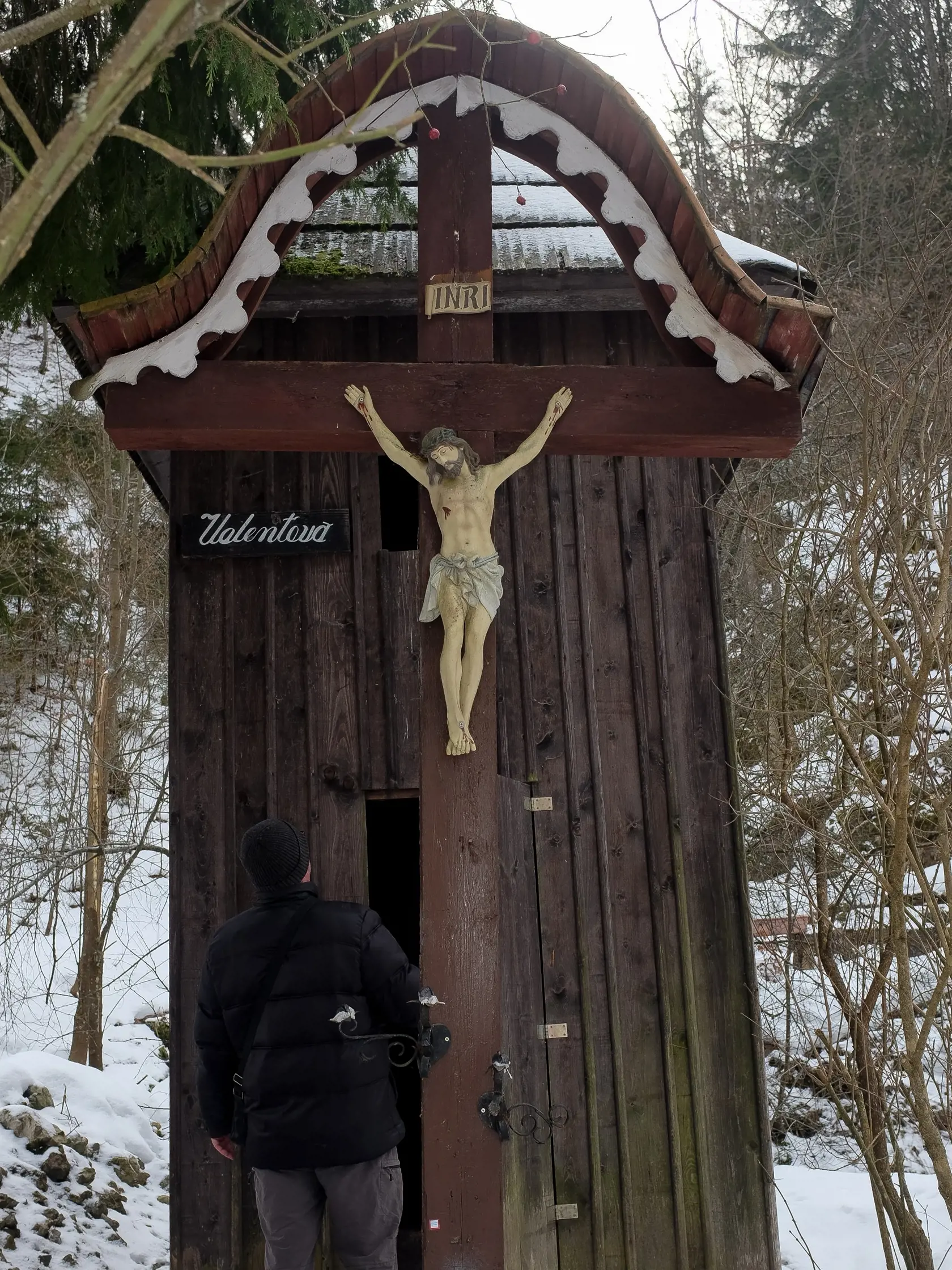 Vo Valentovej aj dnes nájdete zvoničku s funkčným zvonom.