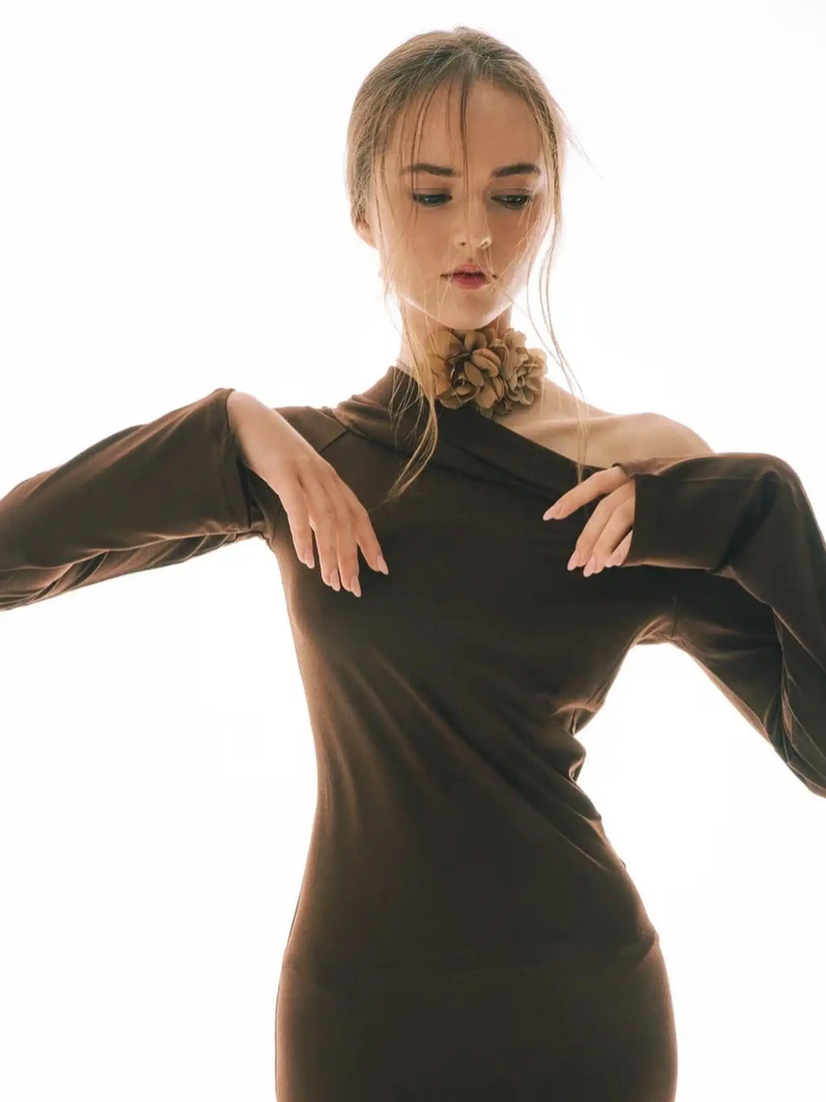 Kristina Pimenova je dnes prekrásna mladá žena. Má 19 rokov a pred sebou sľubnú kariéru modelky a herečky.