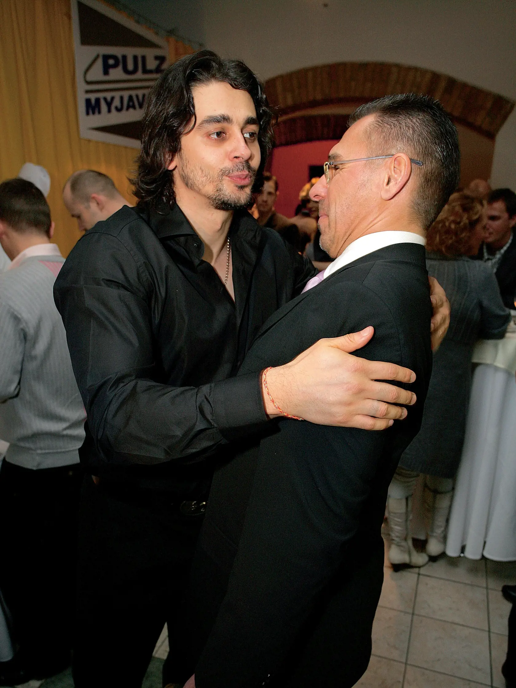 preméra hry Othelo v divadle Aréna, Karol Csino, Marek Ťapák, herci
foto: Ján Zemiar
uverejnené: Šarm 04/2010
IBA PRE POTREBY REDAKCIE ŠARM! V PRÍPADE INÝCH REDAKCIÍ VÝLUČNE SO SÚHLASOM FOTOGRAFA!!!!!!!!
pôvodný súbor:1DAO6449.eps