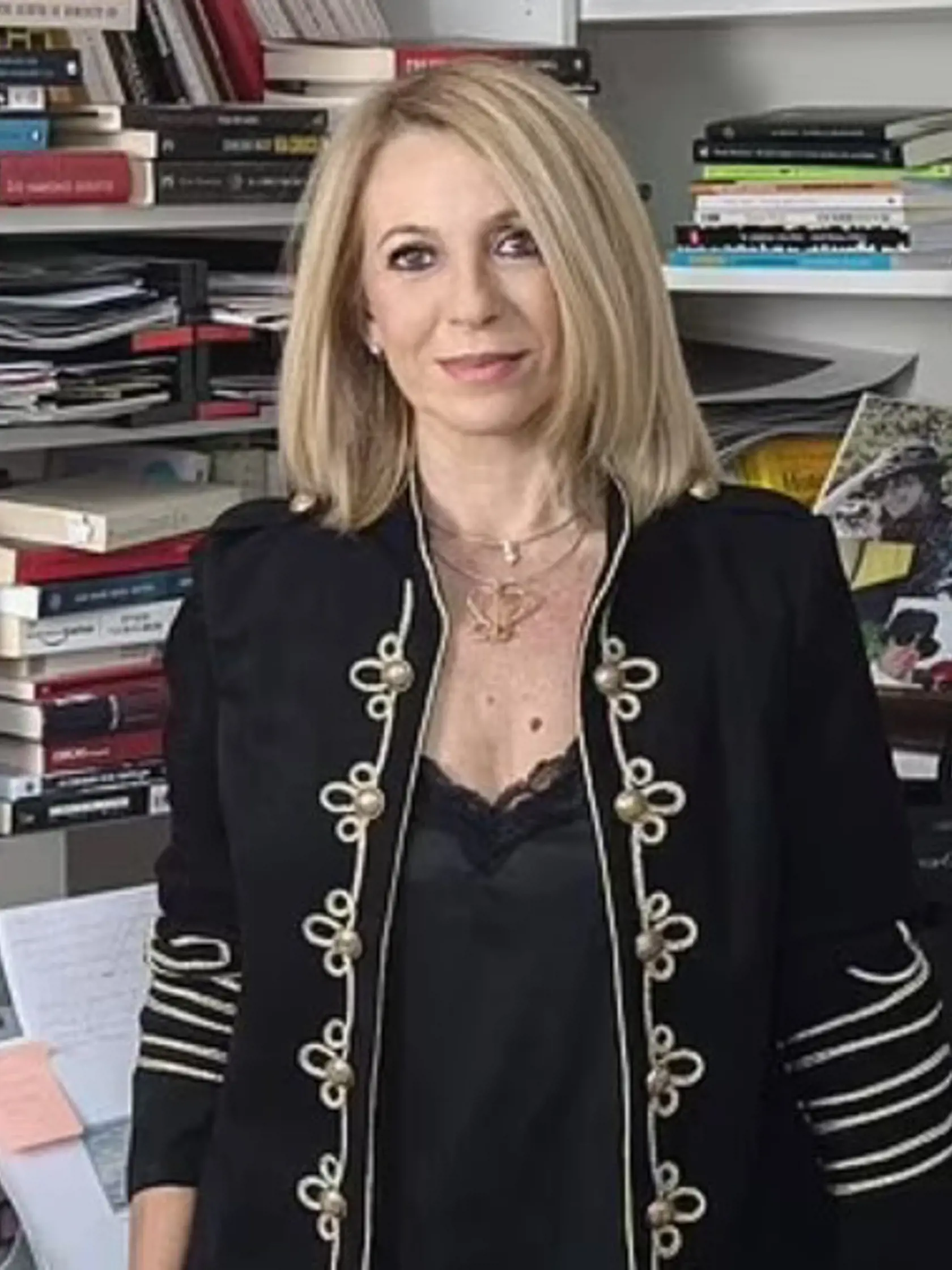 Španielska novinárka tvrdí, že princezná Kate skončila po operácii v kóme a takmer zomrela. Kráľovský palác jej tvrdenia odmieta.