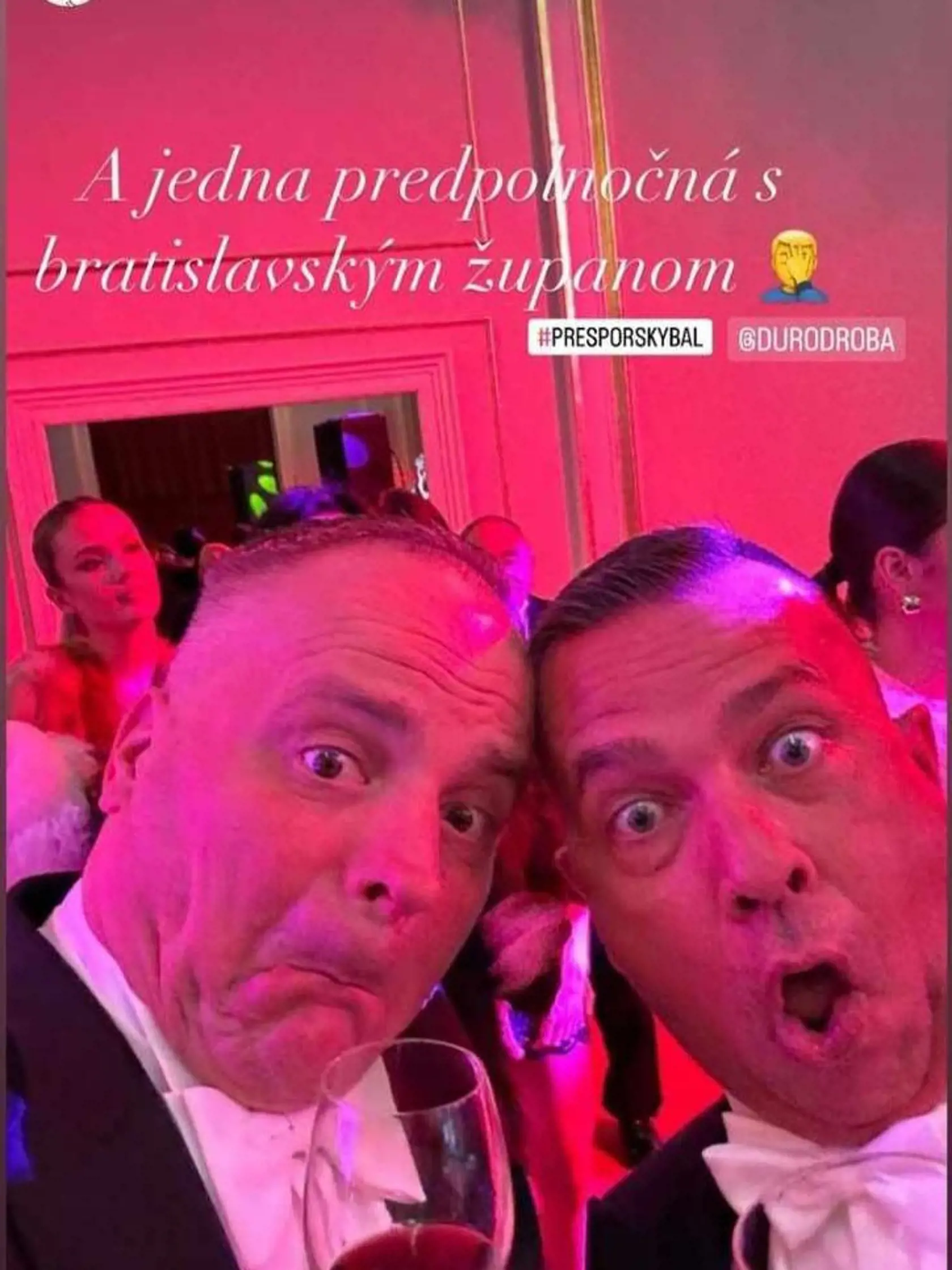 Na parkete sa zvŕtal aj bratislavský župan Juraj Droba.