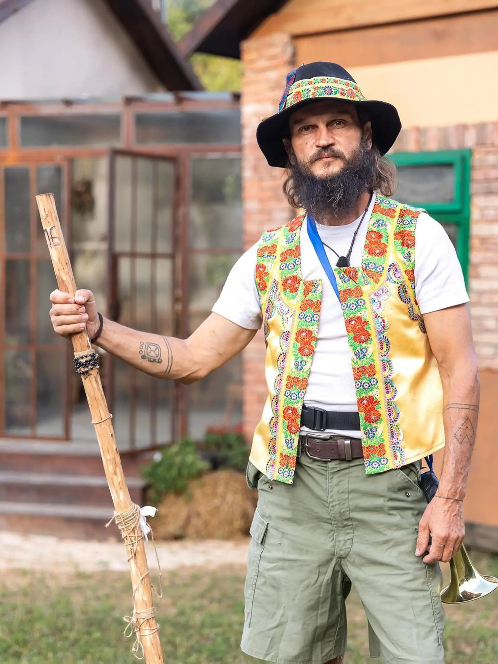 Farmár Hoku. Vlastným menom Miroslav Nezdoba.