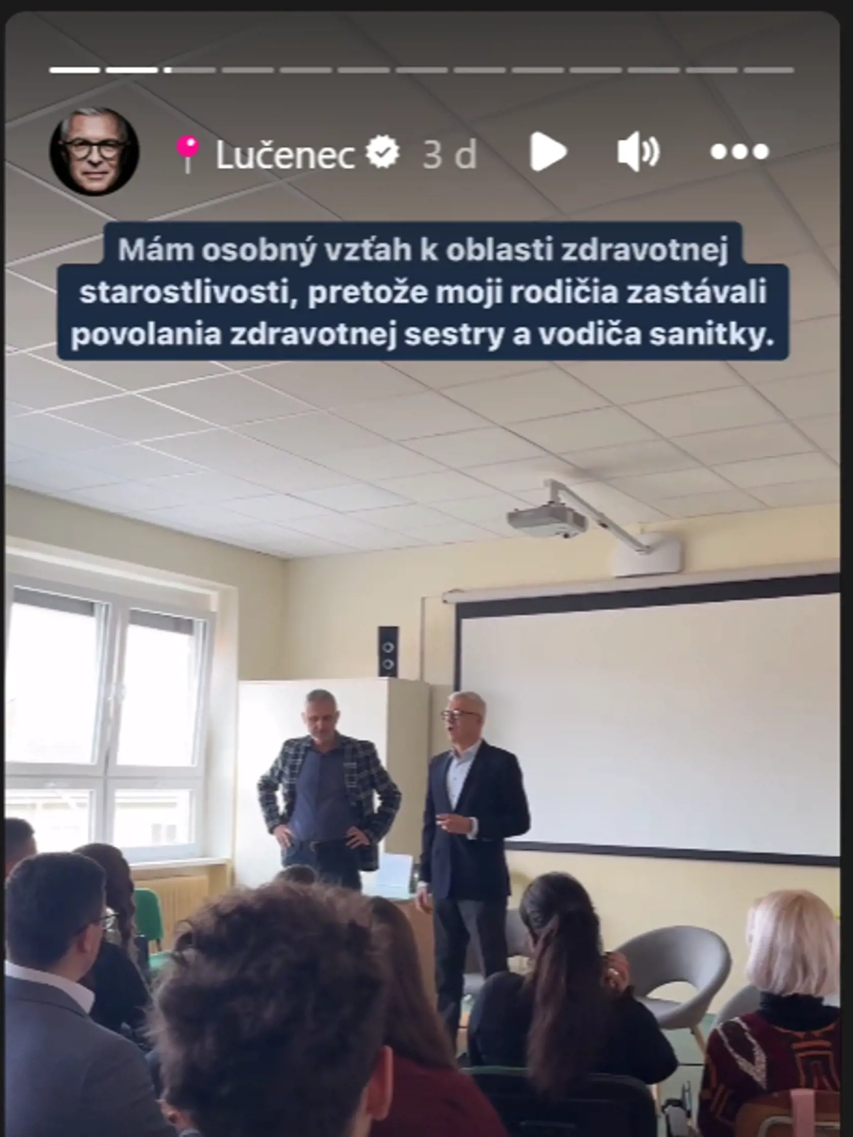 Kandidát na prezidenta Ivan Korčok sa rozprával so študentmi strednej zdravotníckej školy v Lučenci.
