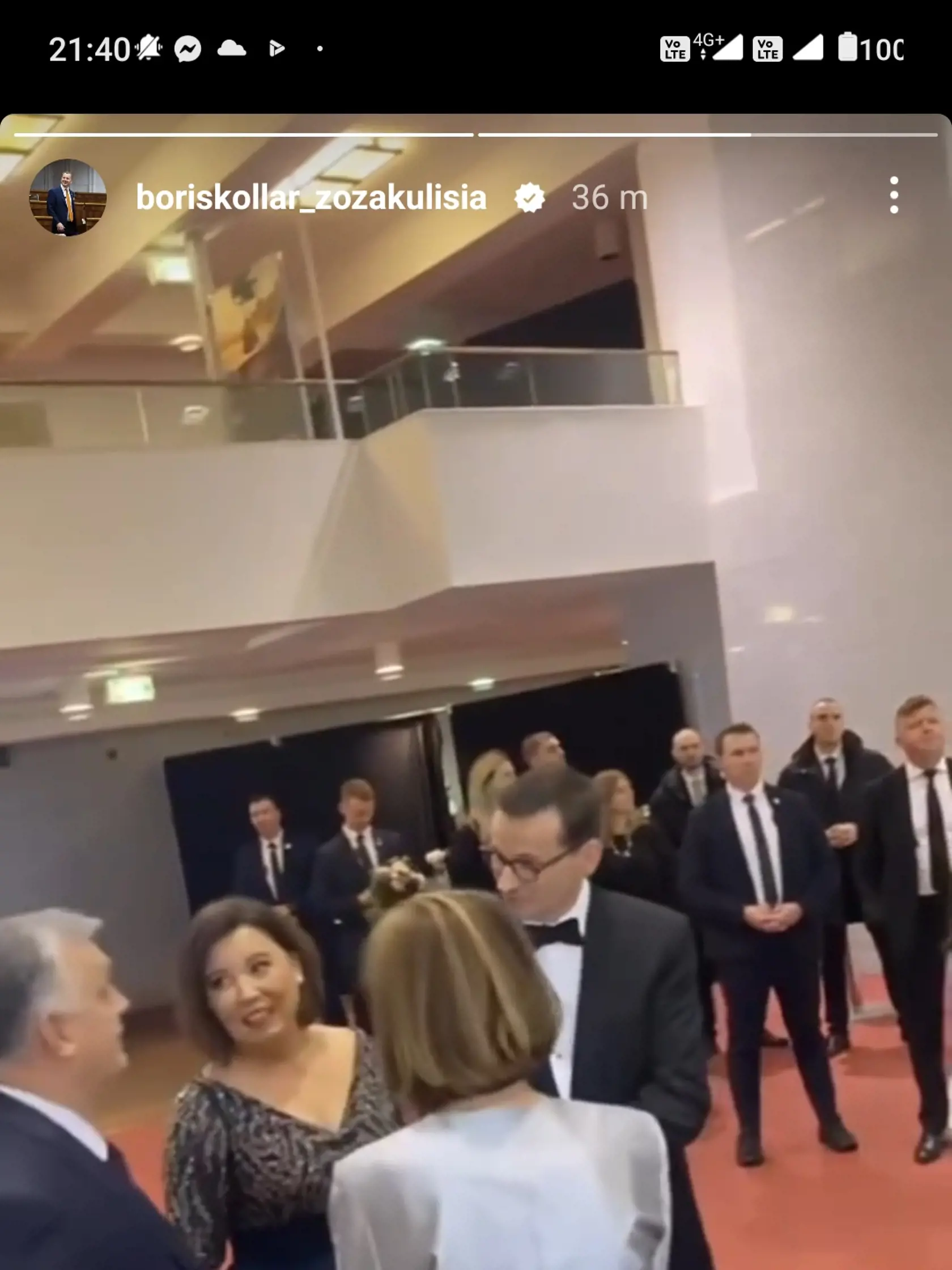 Politici sa na galavečer poriadne vyparádili.