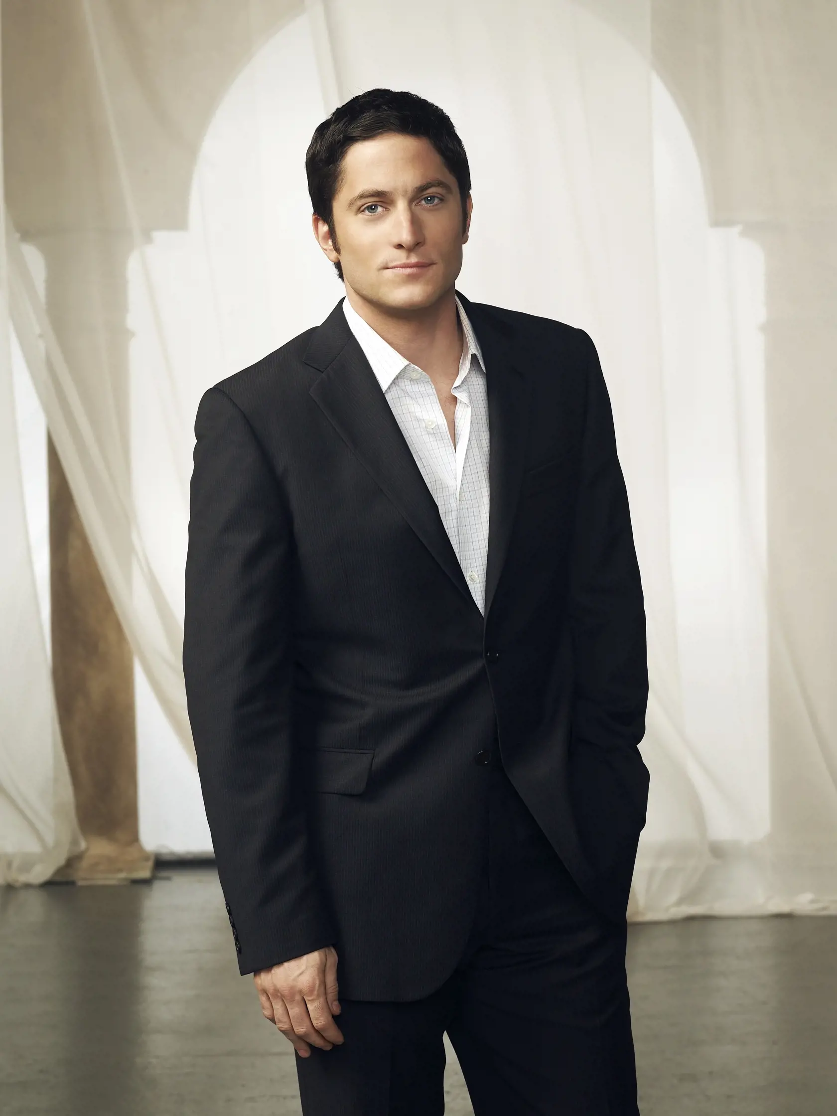 David Conrad zo seriálu Stratené duše sa takmer vôbec nezmenil...