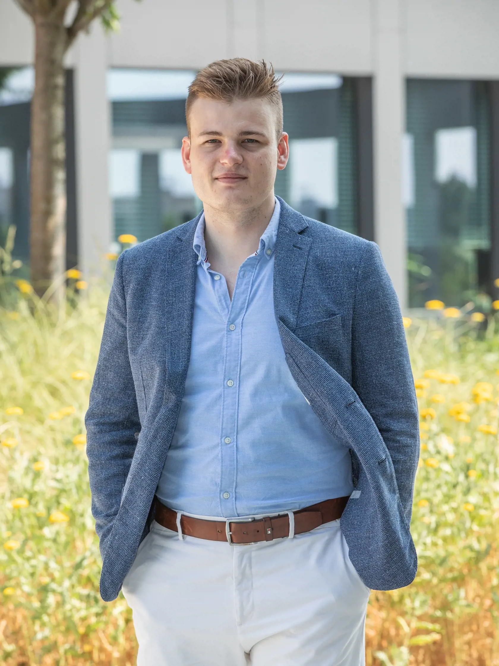 Mal by si sa dať zaočkovať, lebo keď to neurobíš a bude tu covid desať rokov, tak je veľmi pravdepodobné, že príde nejaká mutácia, ktorá bude nebezpečná aj pre mladých, odkazuje nielen svojim rovesníkom Martin Herman, zakladateľ startupu Powerful Medical.