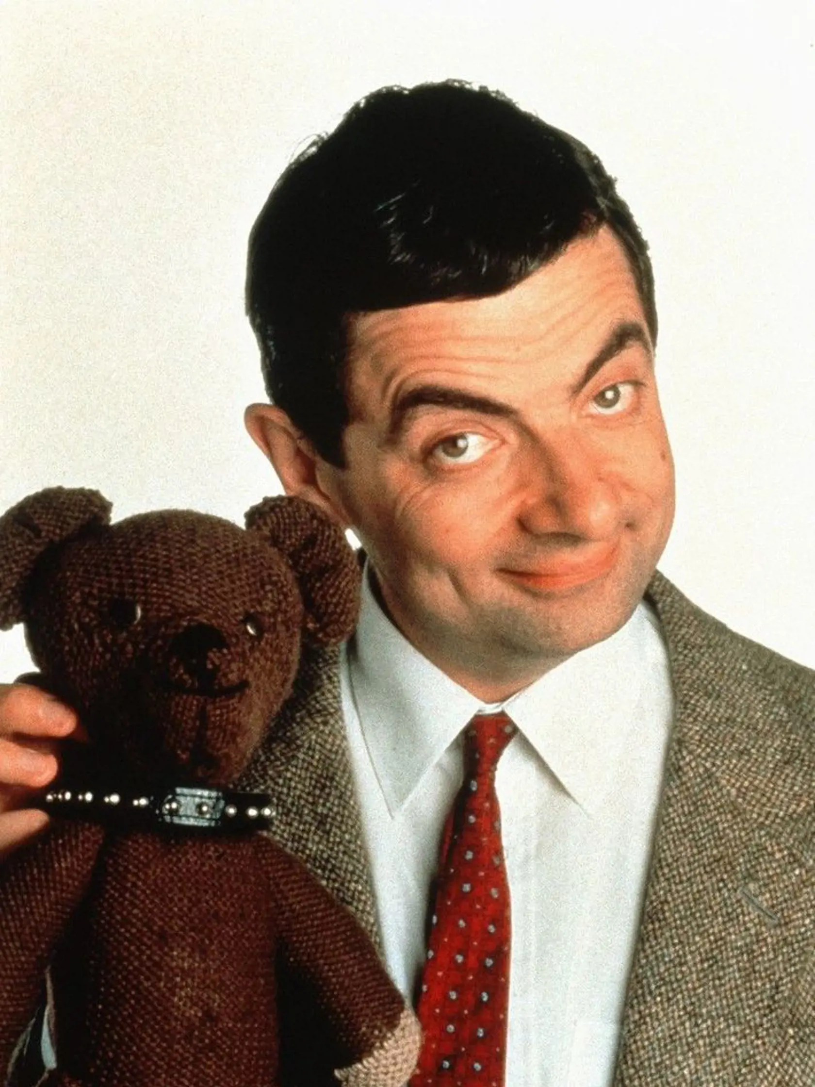 Mr. Bean s neodmysliteľným plyšovým mackom.