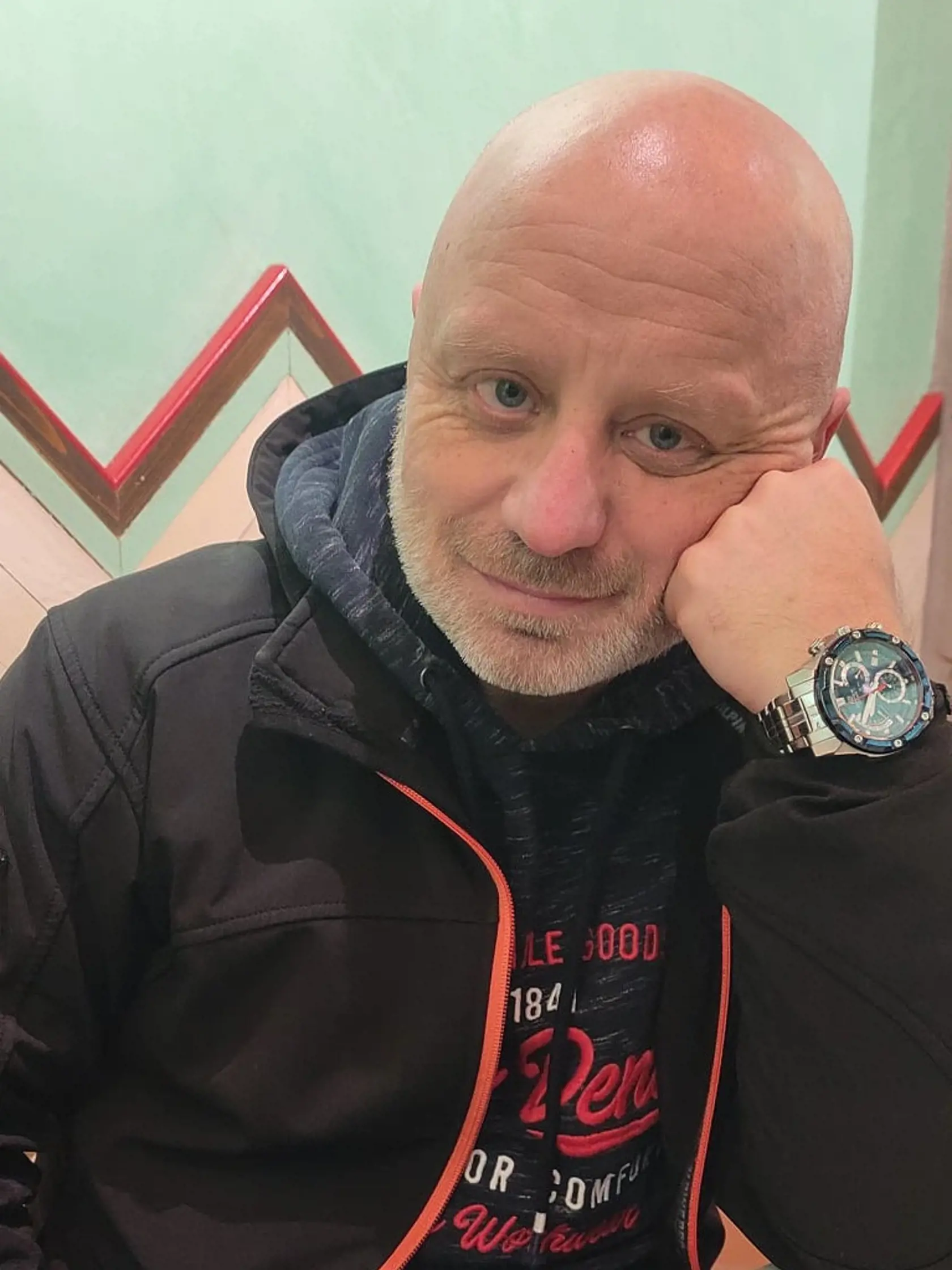 Pavol, ktorý v roku 2022 absolvoval úspešnú operáciu srdca, si spolu s Monikou plánoval oddýchnuť na dovolenke v Istanbule.