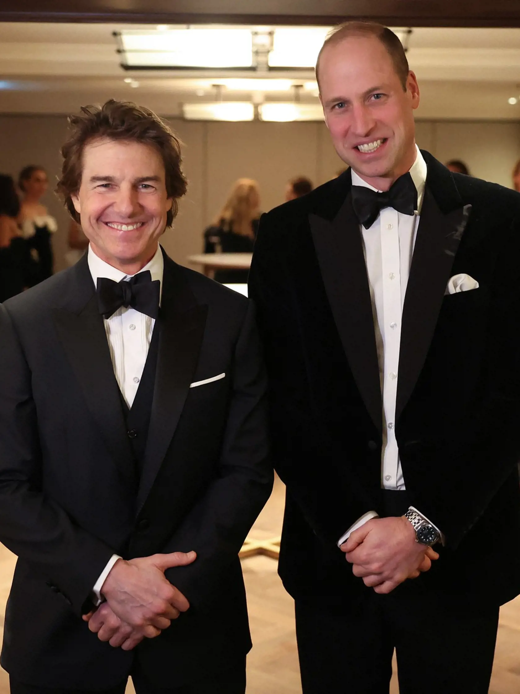 Tom Cruise a princ William rozdávali hollywoodske úsmevy.