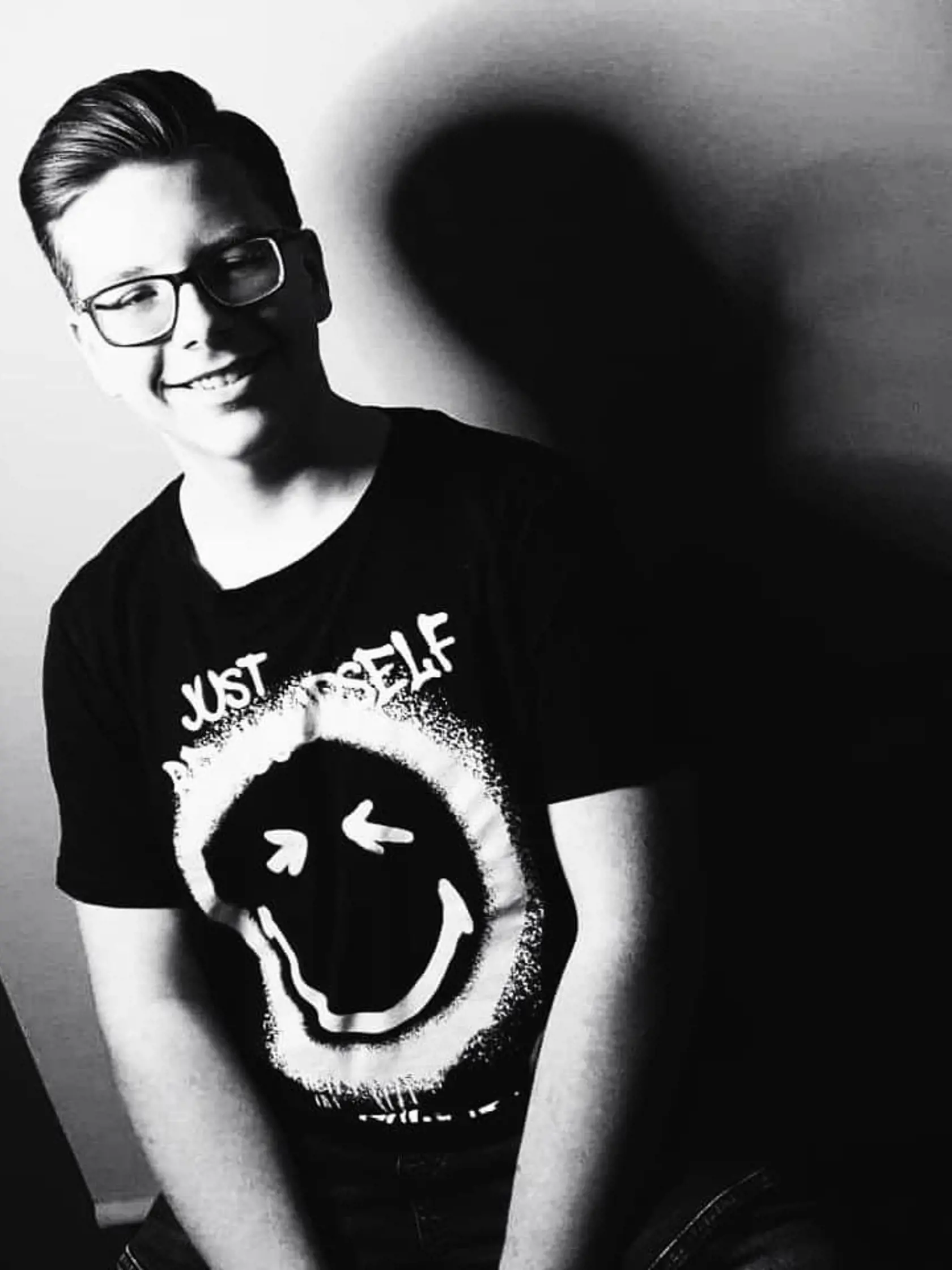 Chlapec ako každý iný.