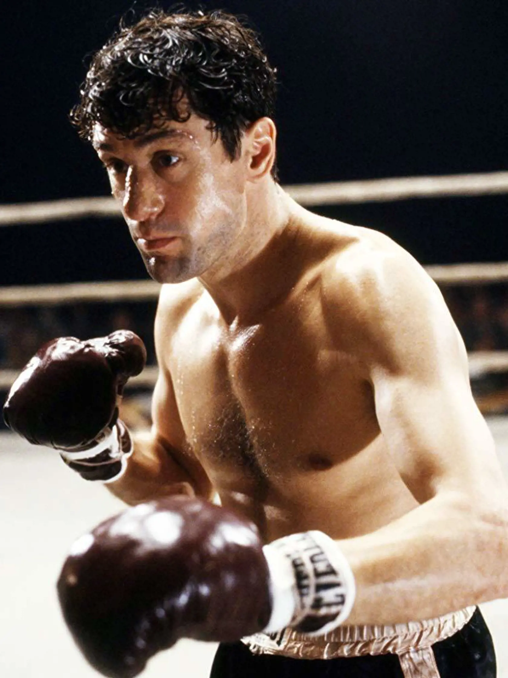 Robert De Niro musel na postave kvôli filmu Zúriaci býk zamakať.