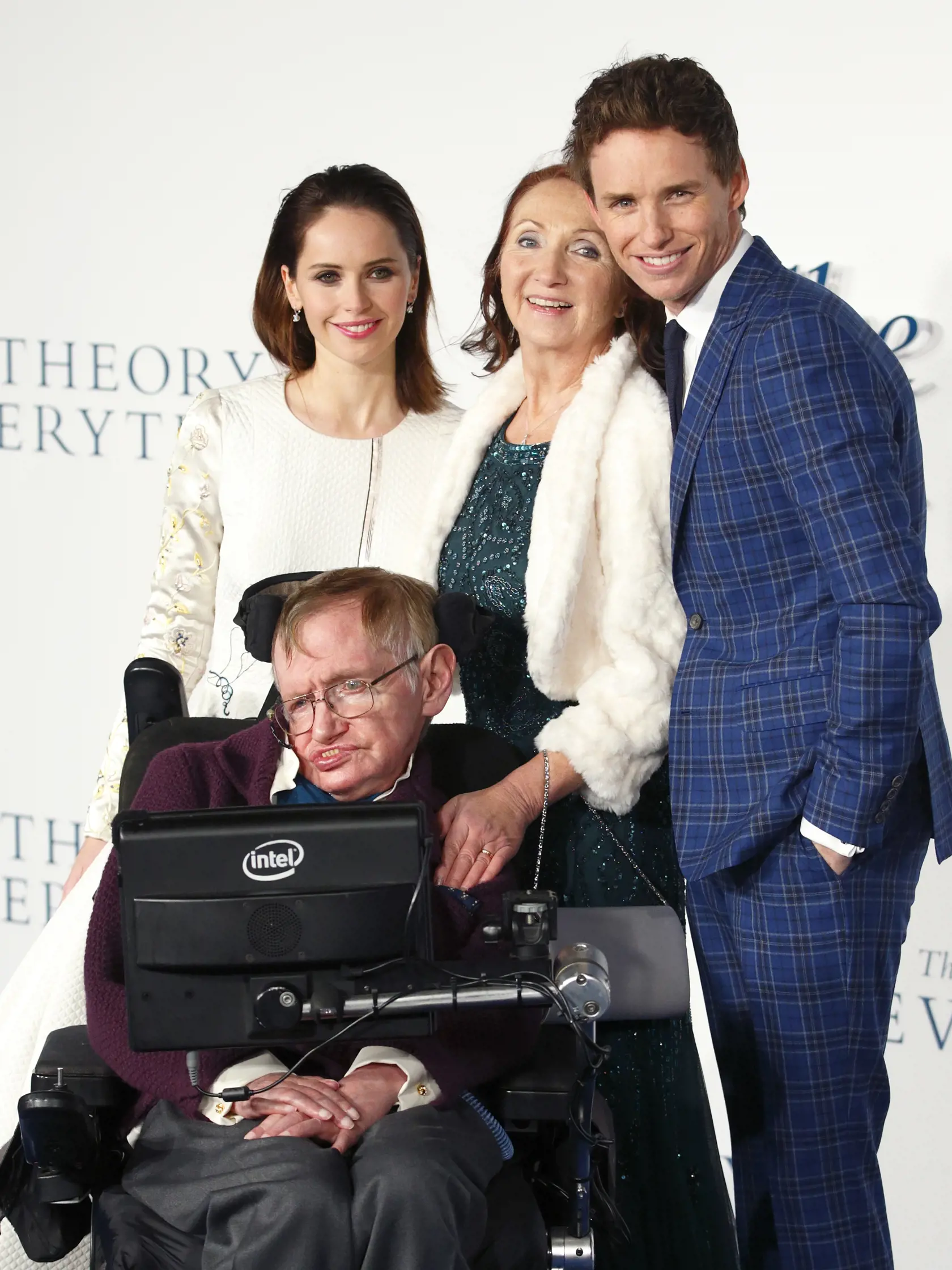 Hawkingov život sfilmovali v roku 2014 v snímke Teória všetkého. Brilantného fyzika vo filme stvárnil herec Eddie Redmayne.