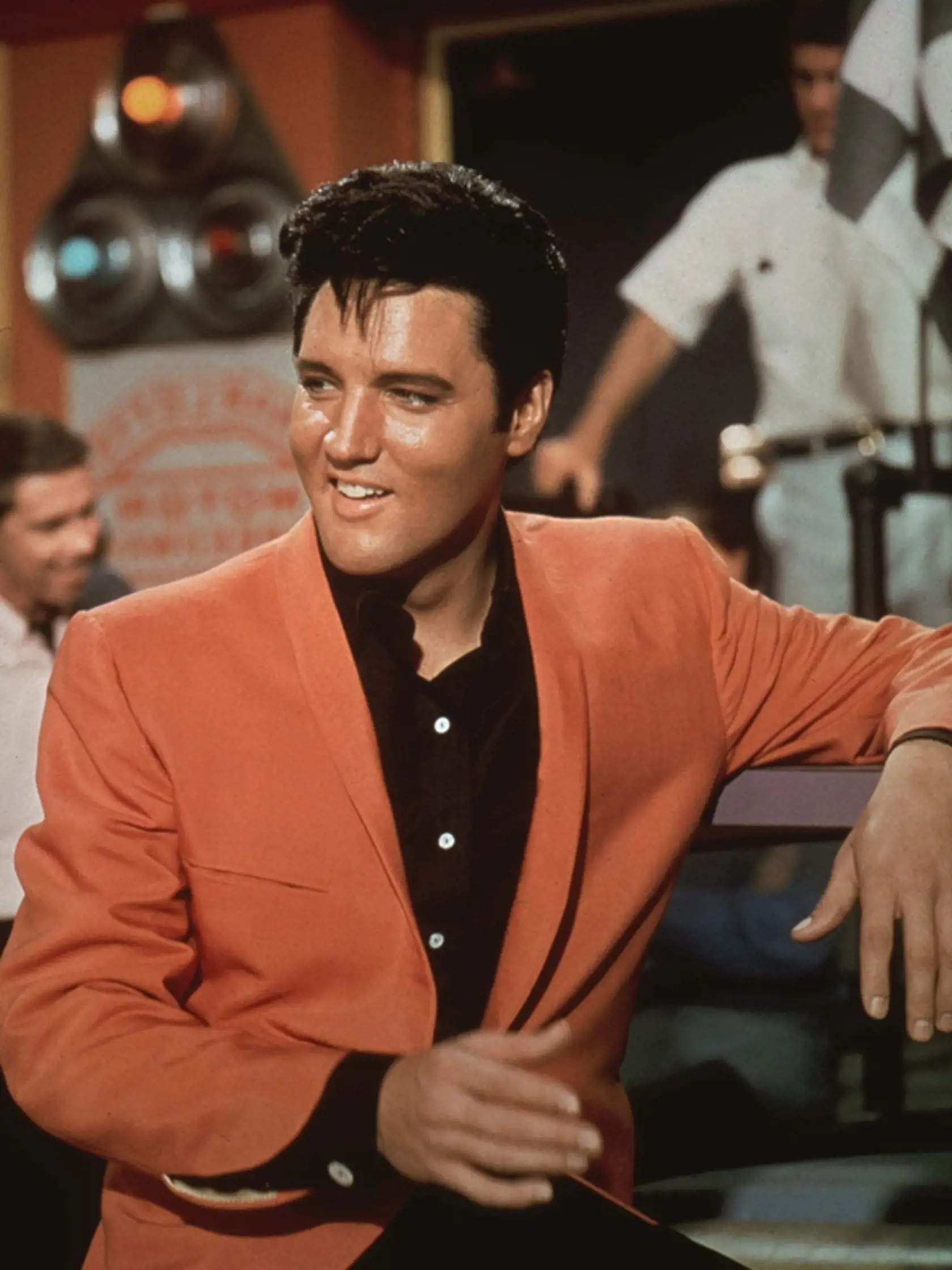 Elvis Presley: Aj kráľ rokenrolu zarába po smrti slušné peniaze.