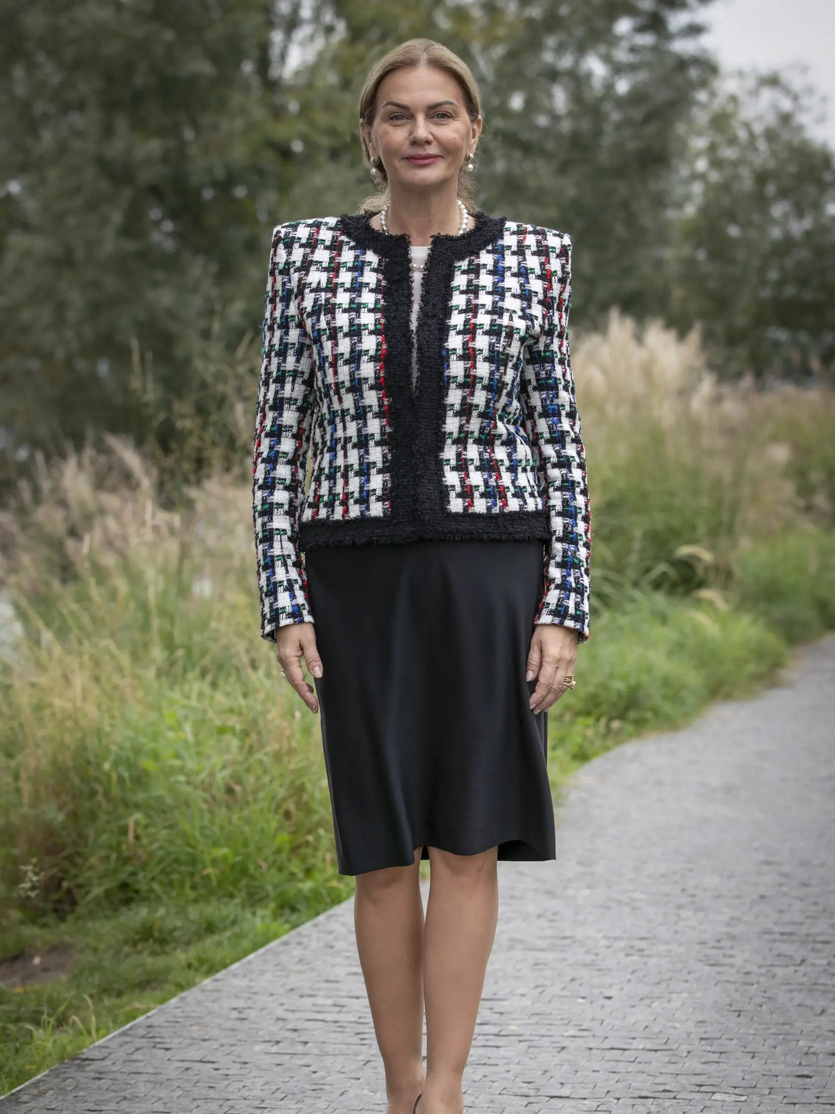 Monika Beňová, slovenská sociálnodemokratická politička, poslankyňa Európskeho parlamentu za stranu SMER – sociálna demokracia.