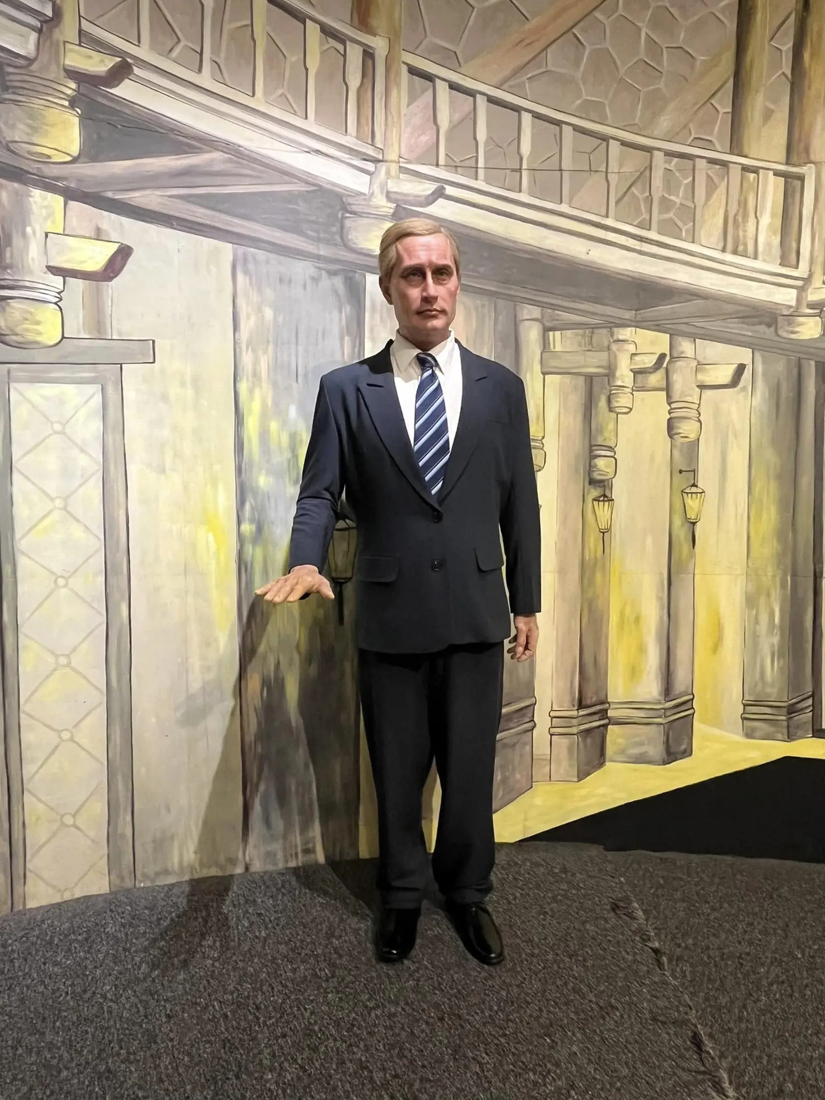 Vietnamské múzeum sa preslávilo bizarnými voskovými figurínami celebrít. Spoznávate, kto bol predlohou pre tieto figuríny?